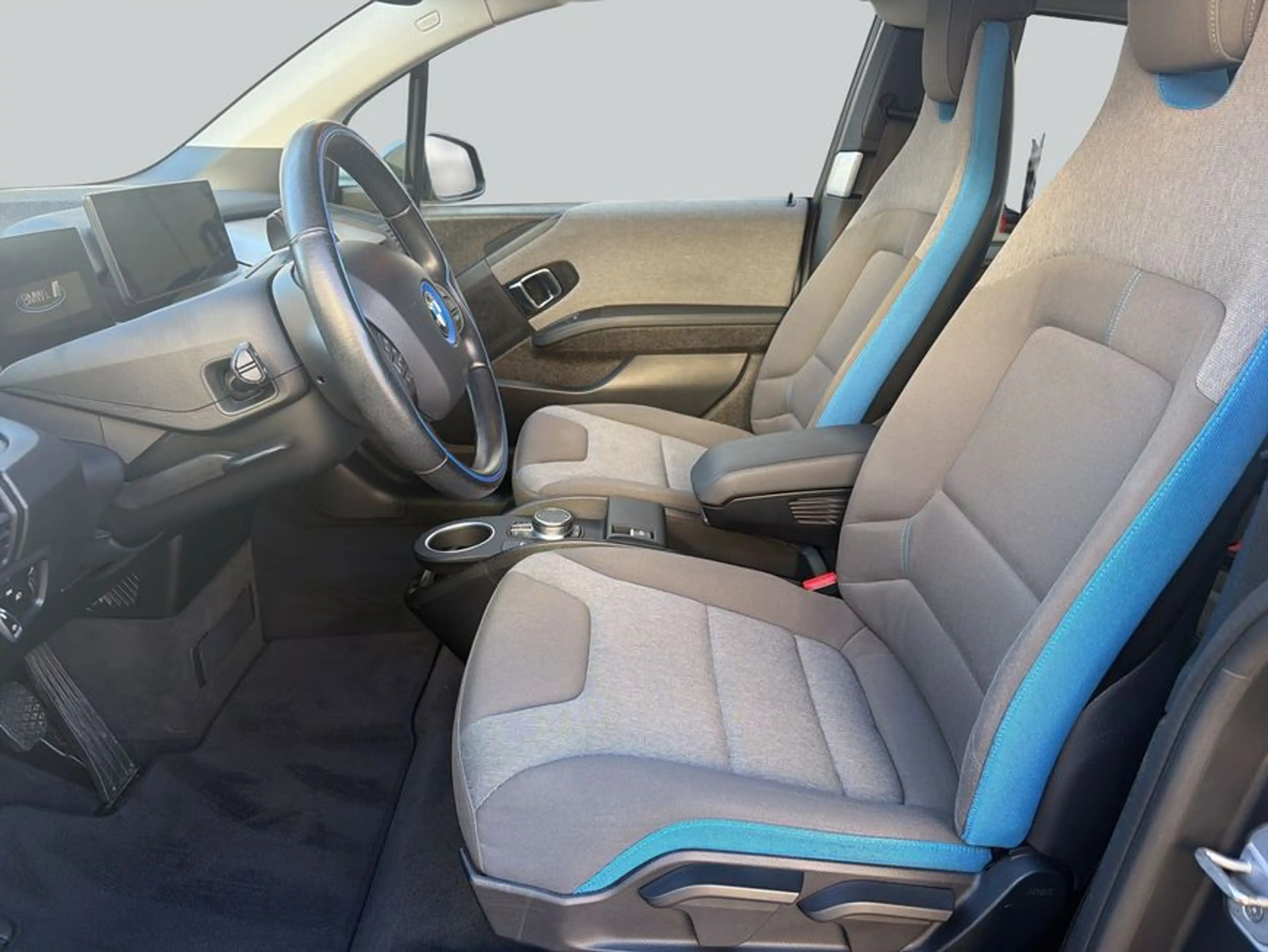 BMW i3 (120 Ah), RFK, SHZ, PDC — photo 10