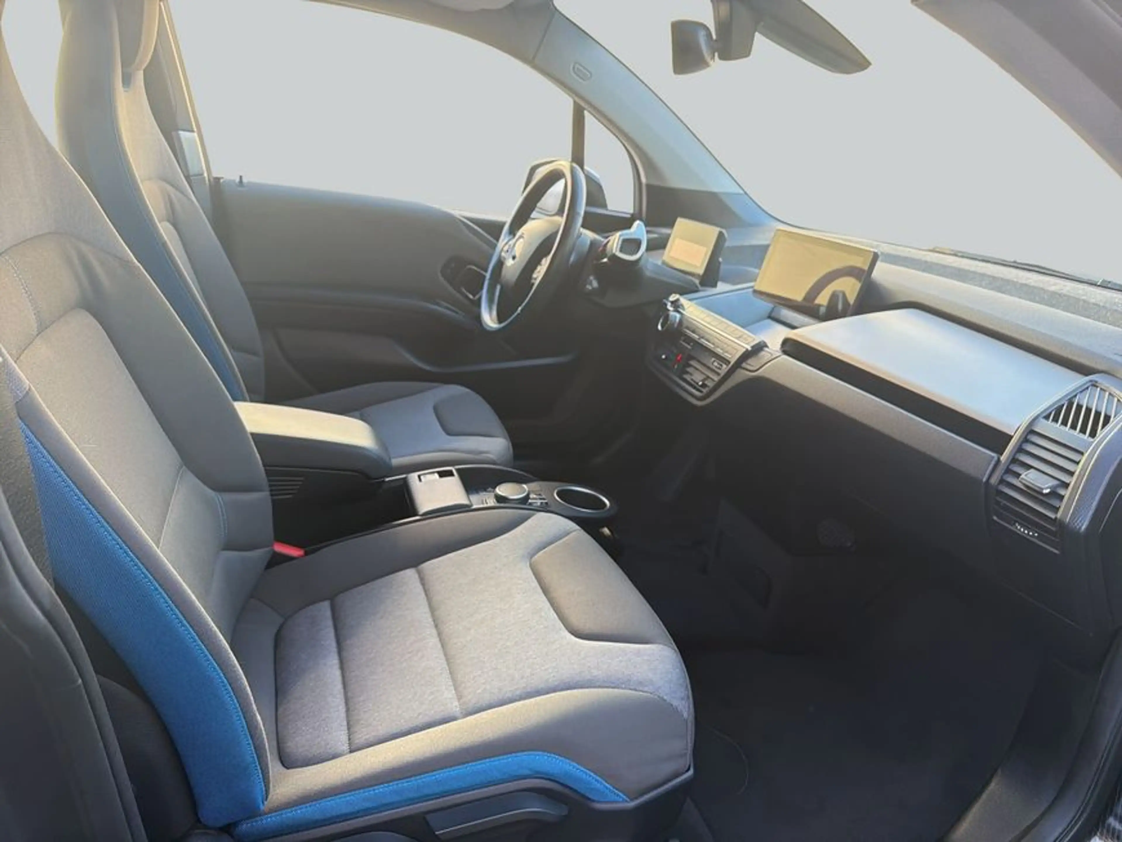 BMW i3 (120 Ah), RFK, SHZ, PDC — photo 13