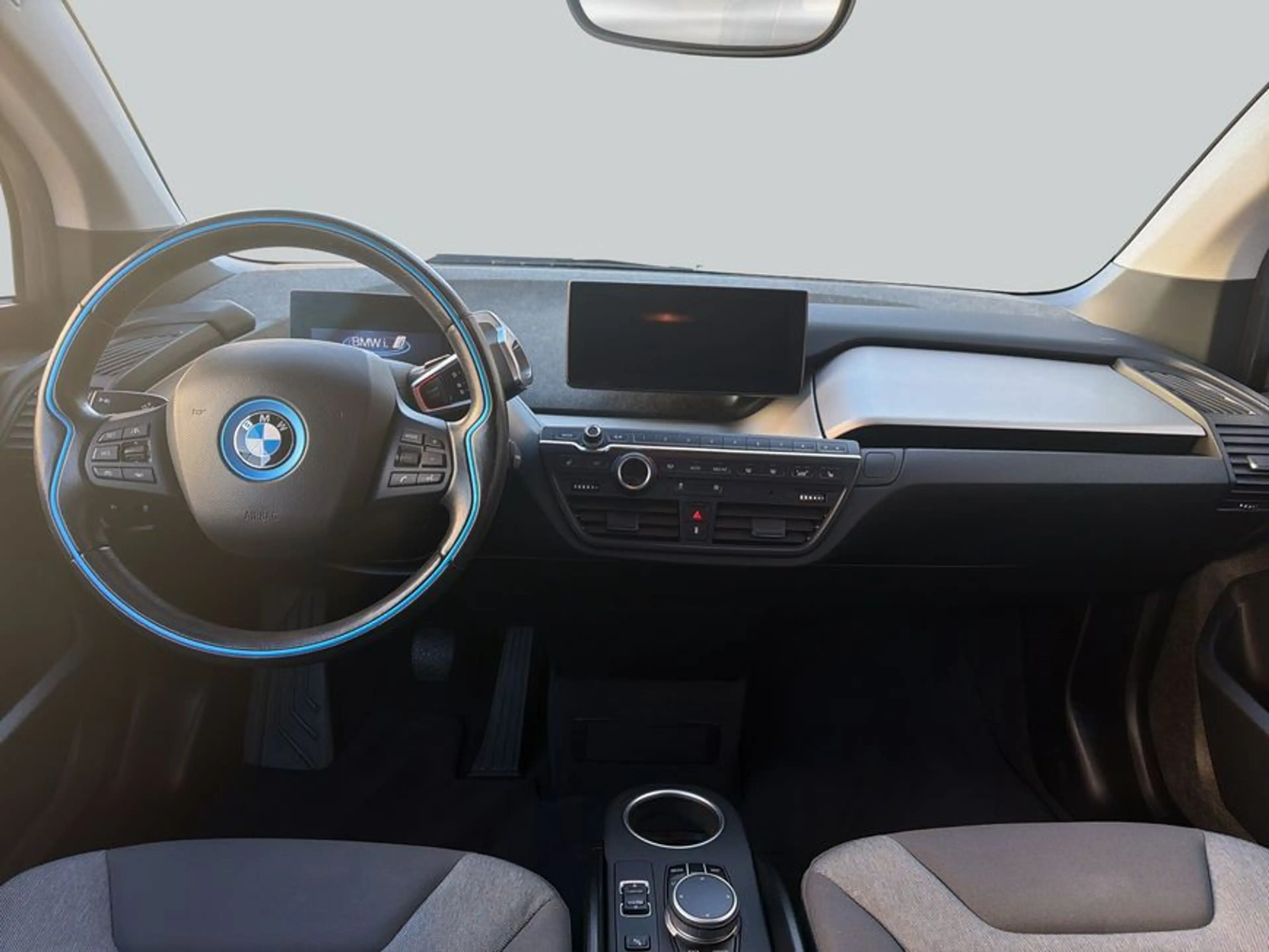 BMW i3 (120 Ah), RFK, SHZ, PDC — photo 14
