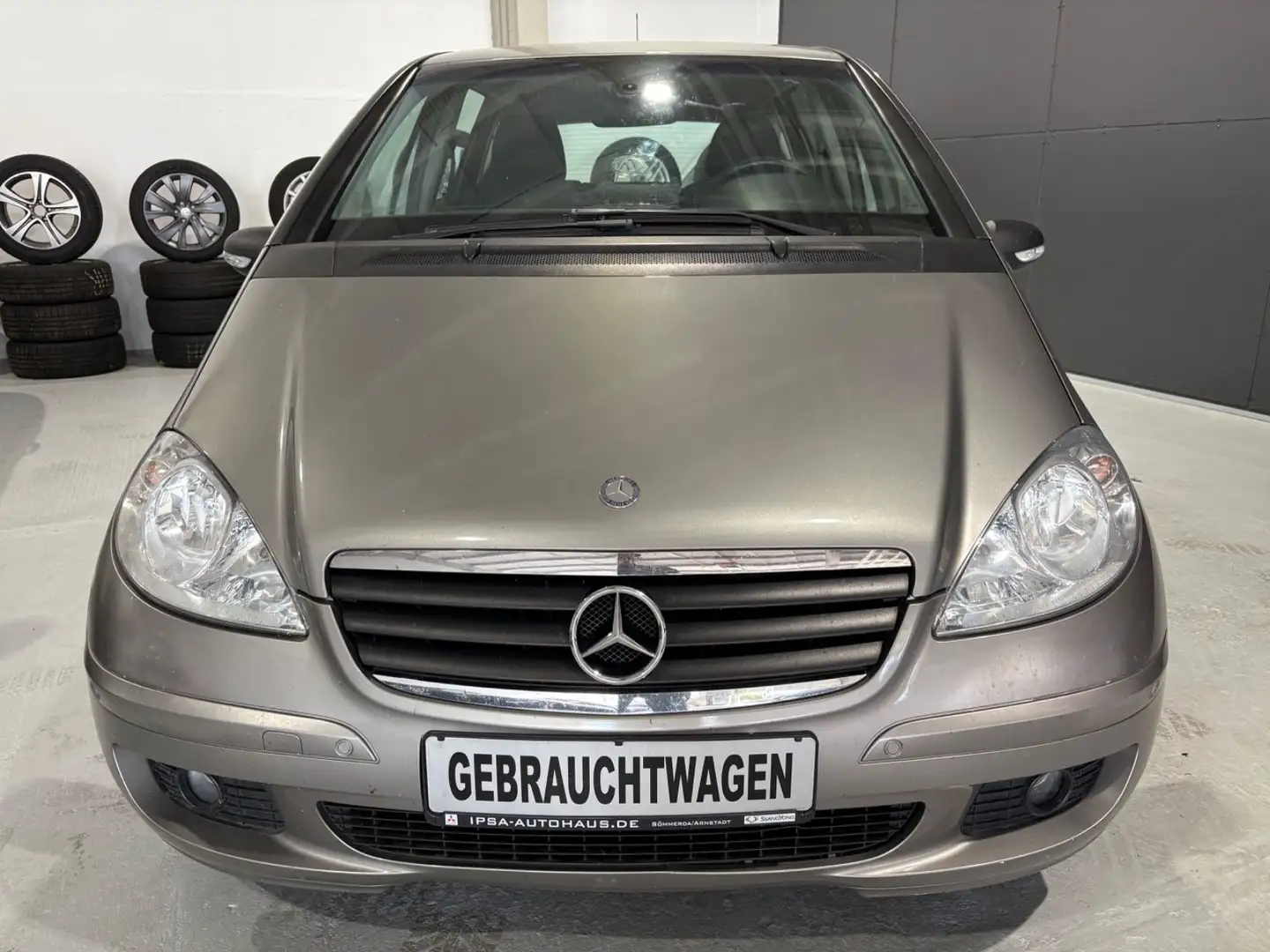 Mercedes-Benz A 150 *5 Türen*Klimaaut.*SHZ* Gris - 2