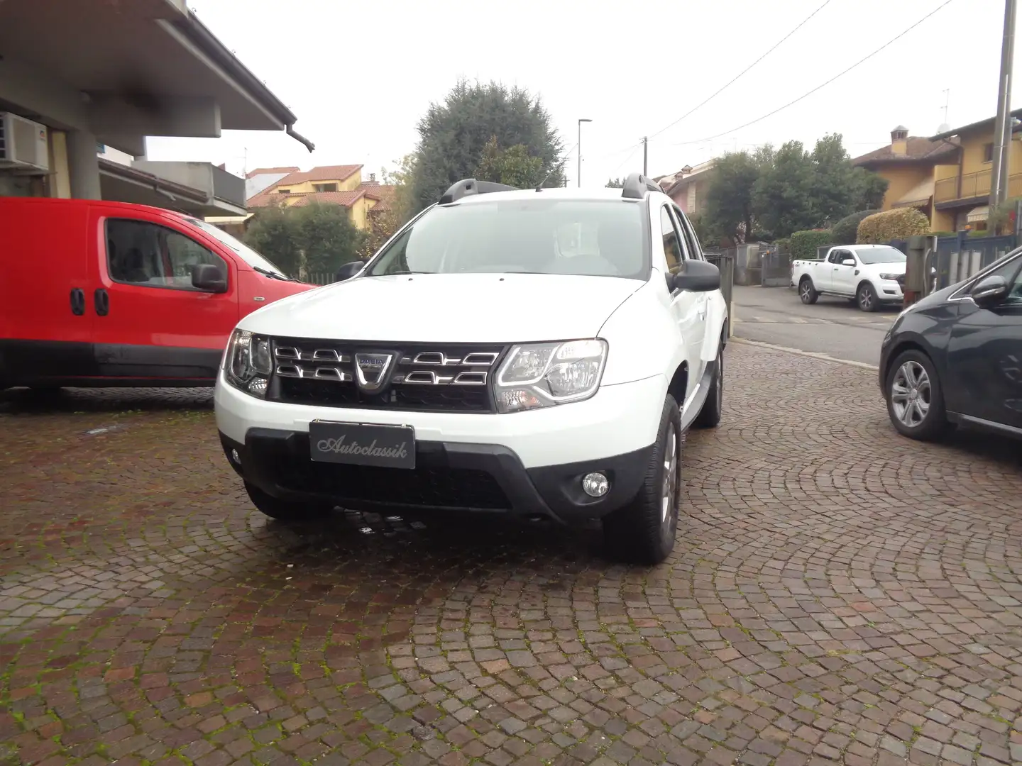 Dacia Duster Duster 1.6 Laureate Gpl 4x2 IDONEA NEO PATENTATI Bianco - 1
