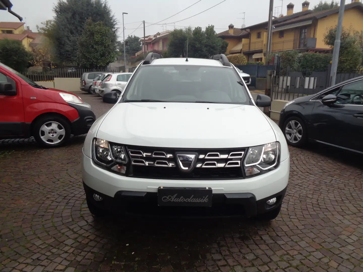 Dacia Duster Duster 1.6 Laureate Gpl 4x2 IDONEA NEO PATENTATI Bianco - 1