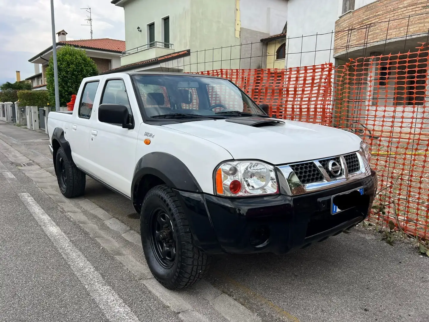Nissan Navara - 1