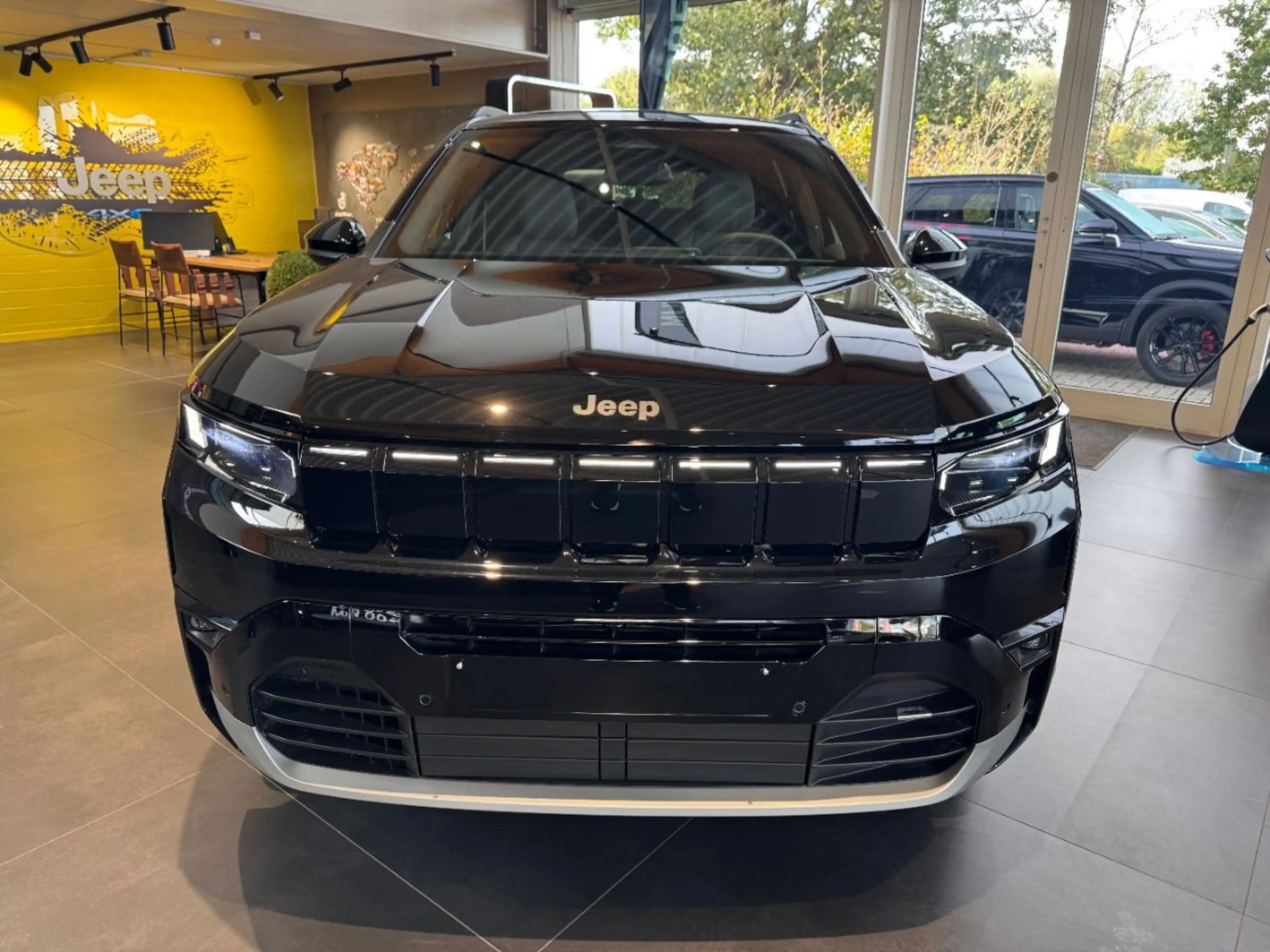 Jeep Compass First Edition E-Hybrid — photo 7