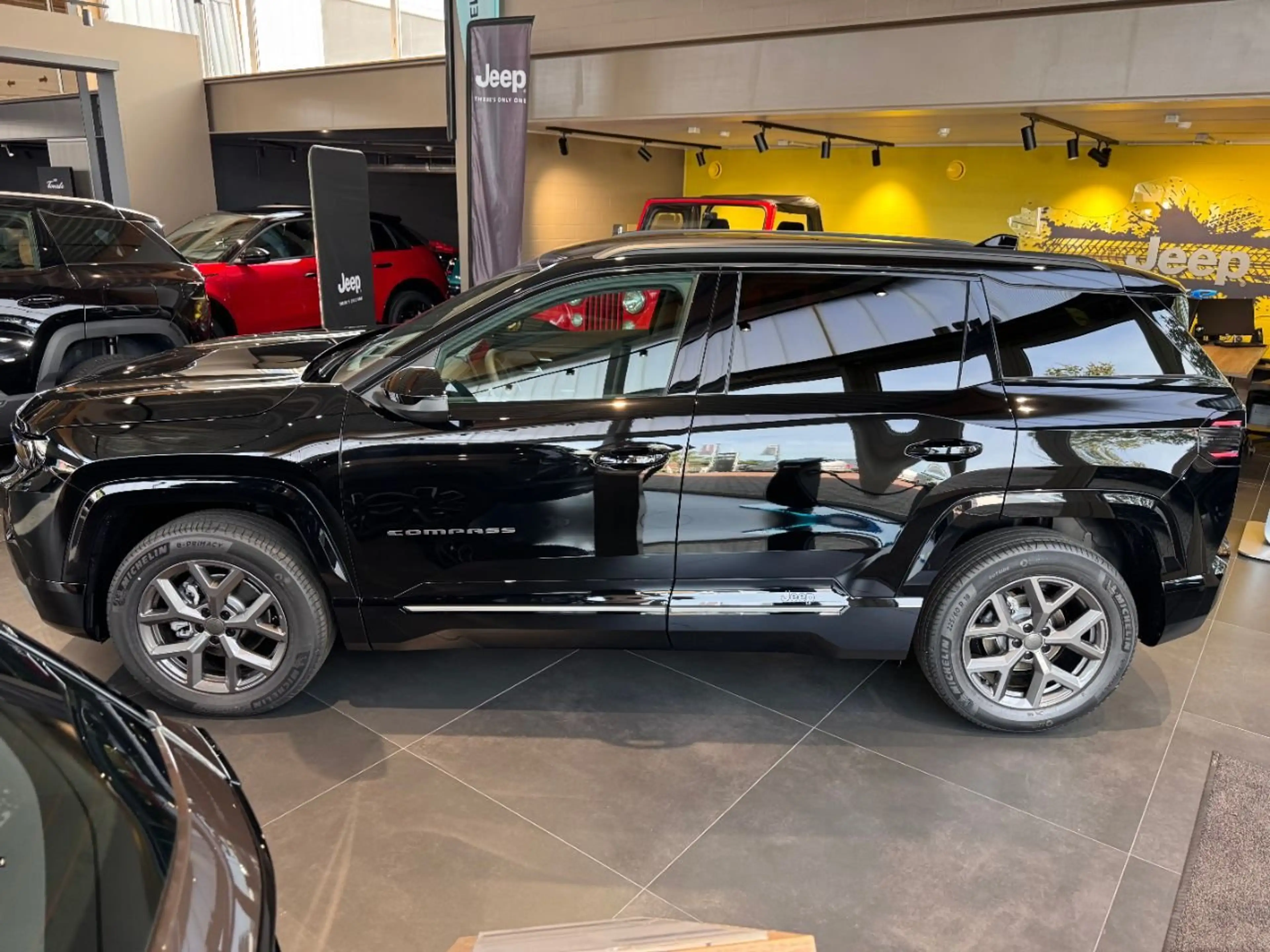 Jeep Compass First Edition E-Hybrid — photo 6
