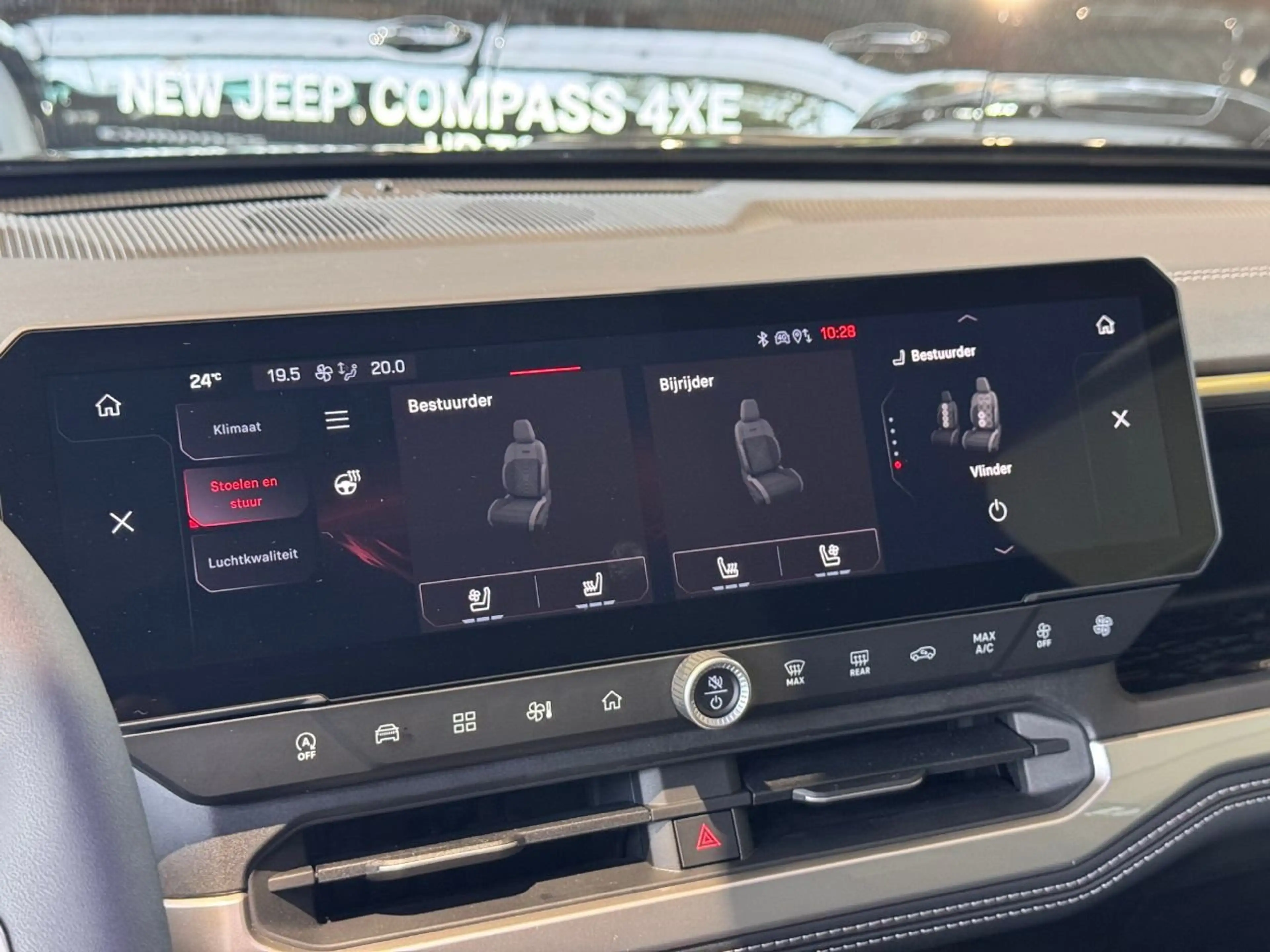 Jeep Compass First Edition E-Hybrid — photo 19