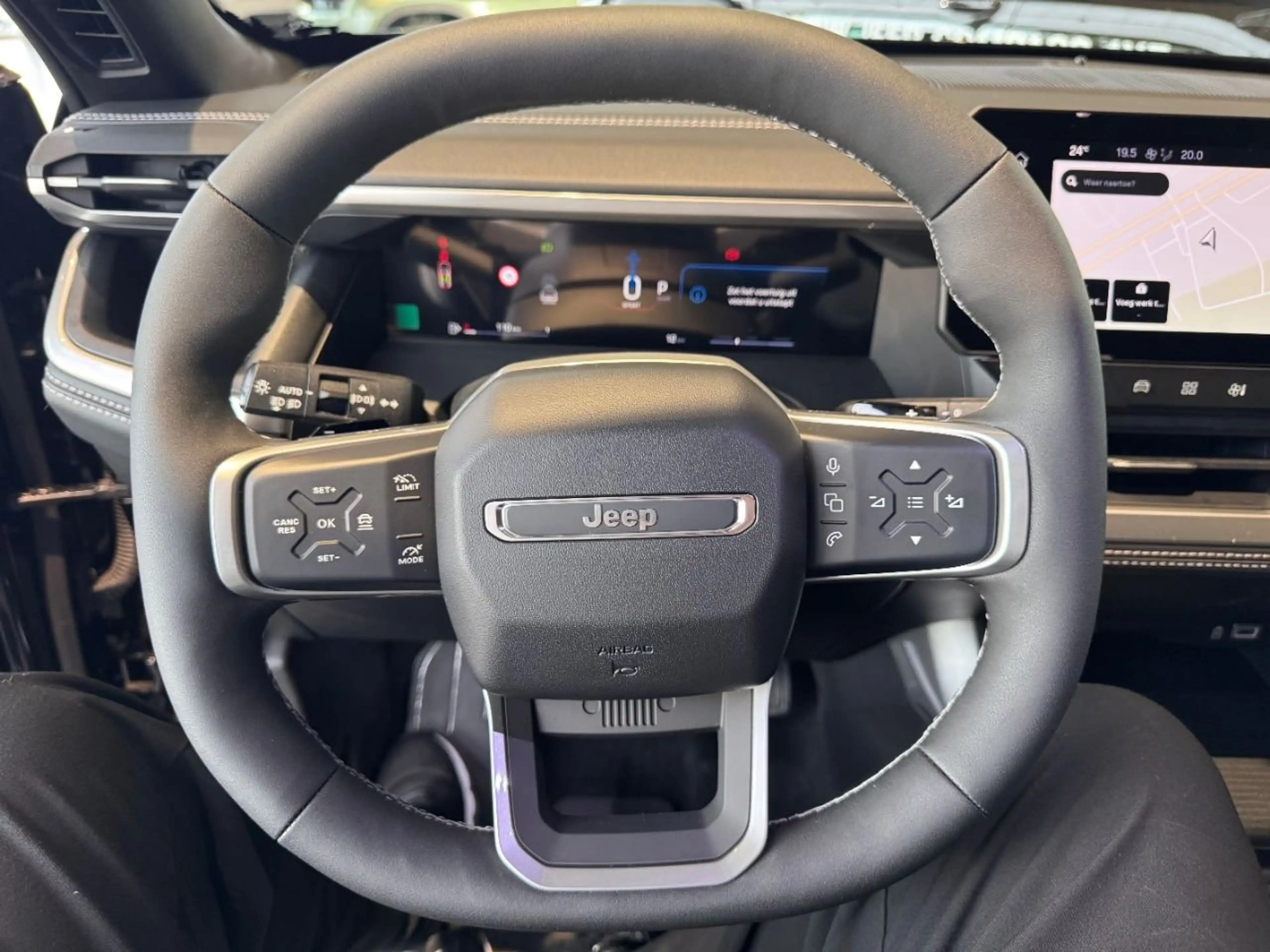 Jeep Compass First Edition E-Hybrid — photo 15