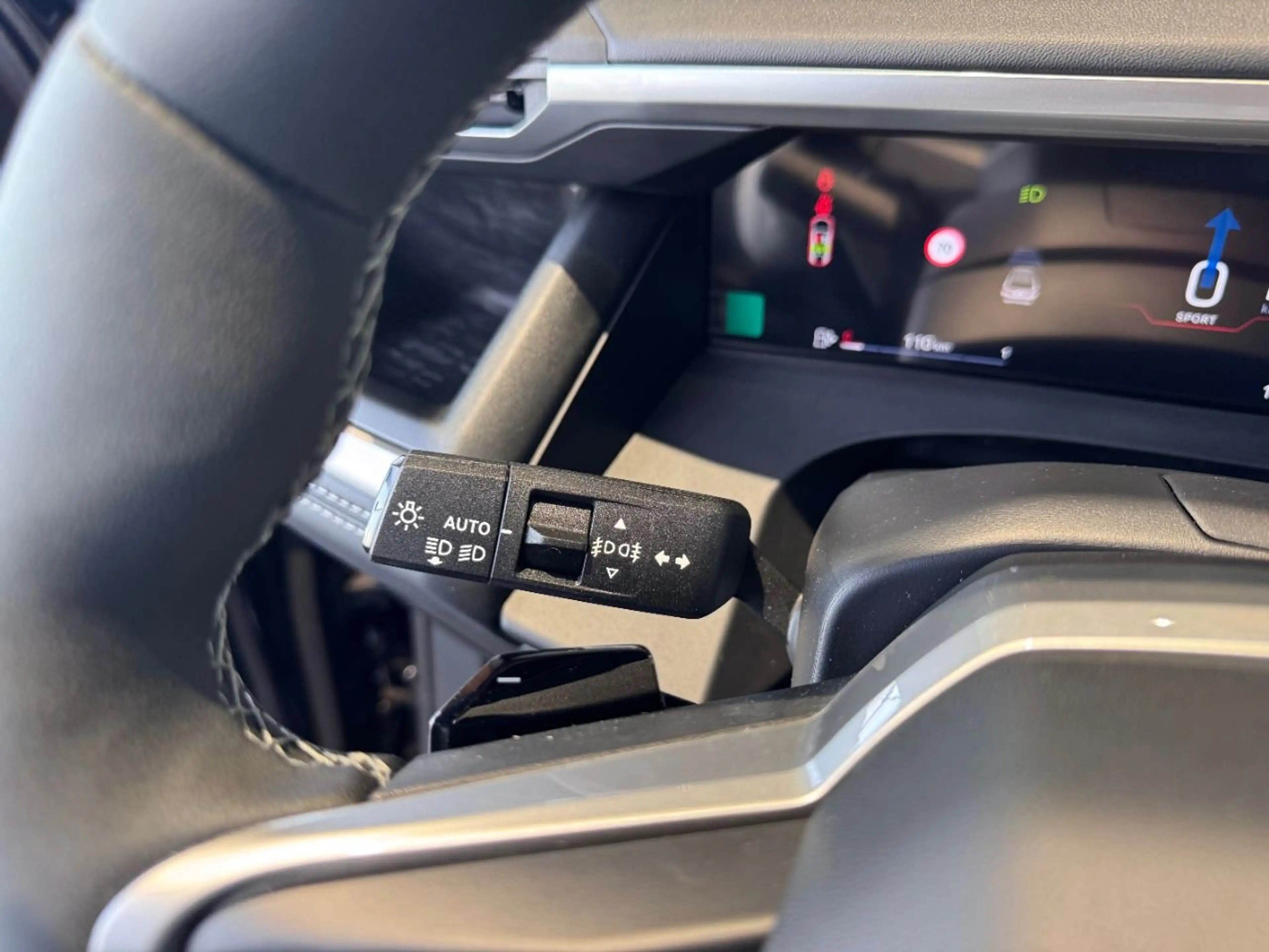 Jeep Compass First Edition E-Hybrid — photo 28