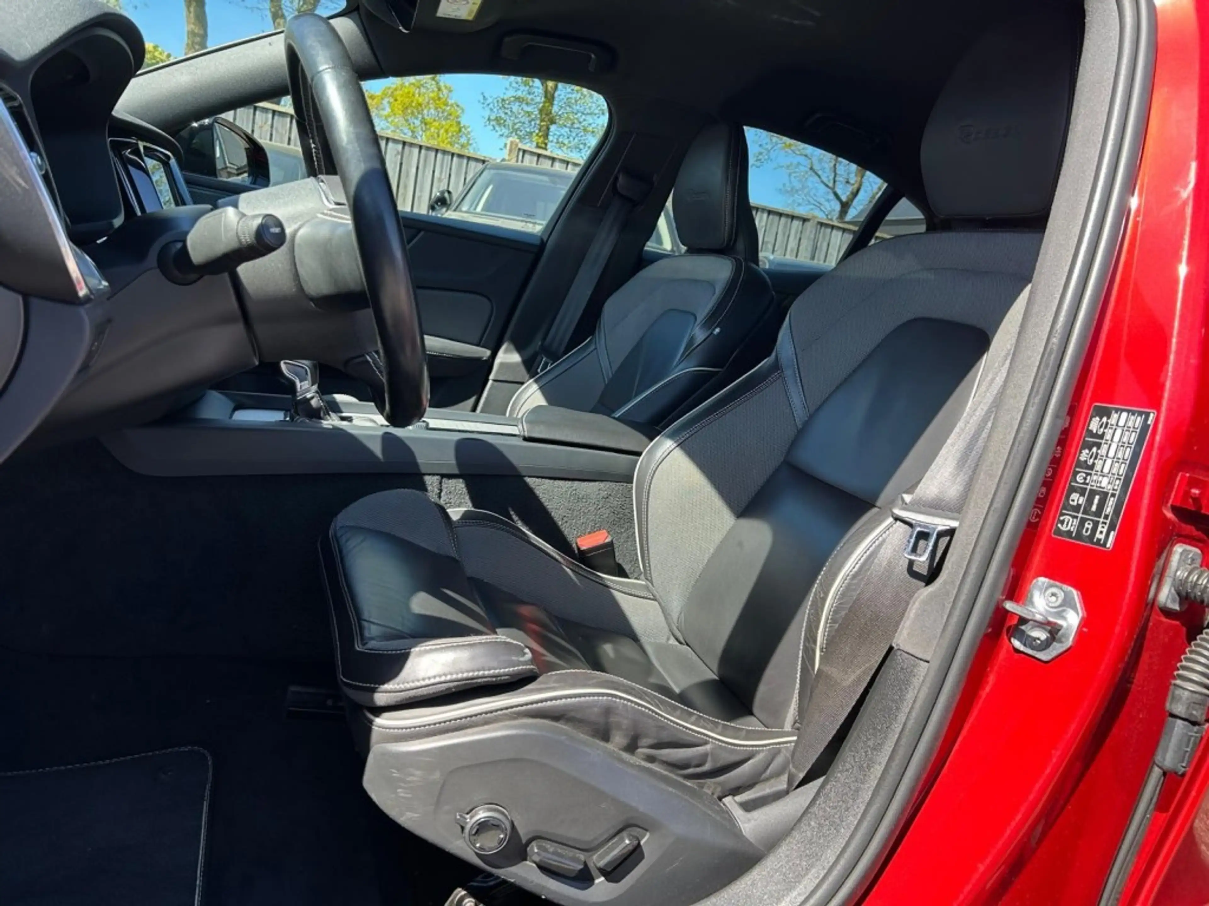 Volvo S60 2.0 T5 R-DESIGN, Harman Kardon, Lane, ACC — photo 12