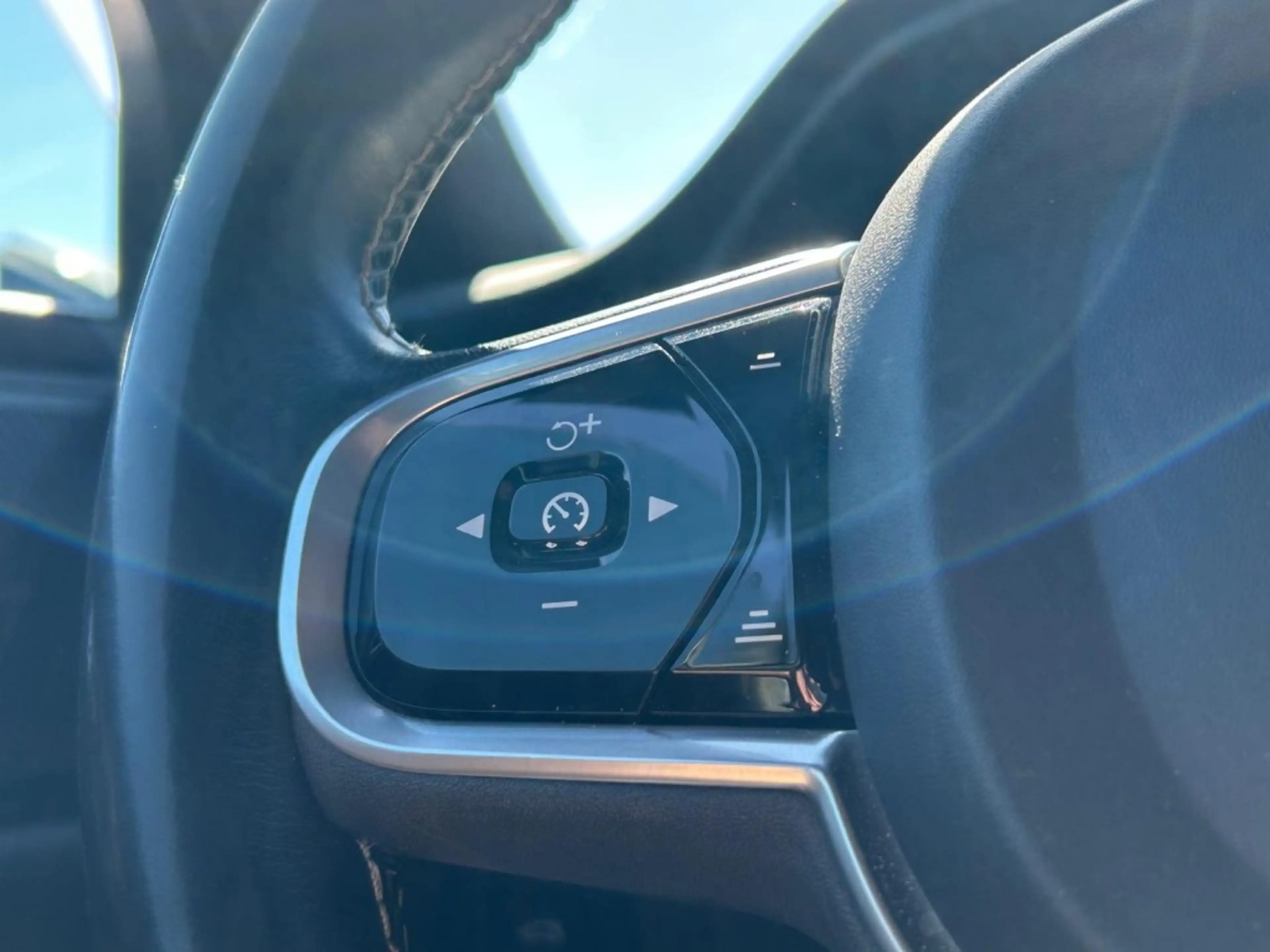 Volvo S60 2.0 T5 R-DESIGN, Harman Kardon, Lane, ACC — photo 15