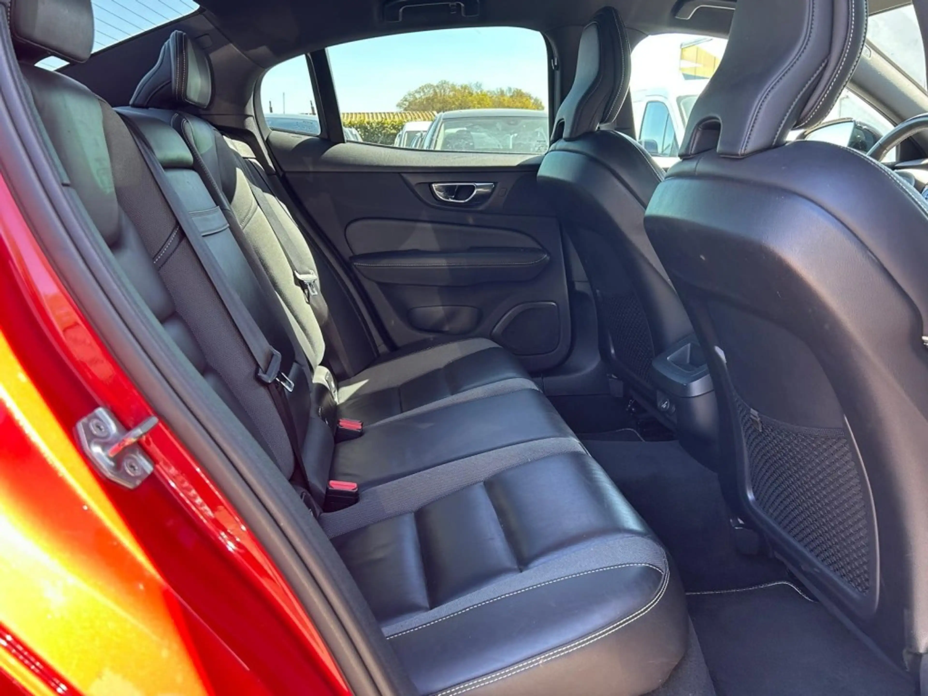 Volvo S60 2.0 T5 R-DESIGN, Harman Kardon, Lane, ACC — photo 10