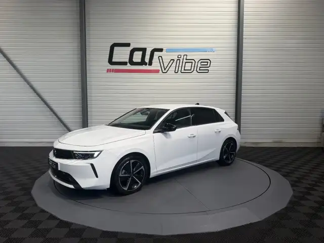 Opel Astra view 8