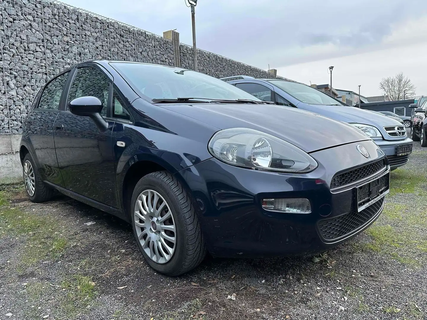 Fiat Punto More  "Inspektion + Hu neu" Blau - 1