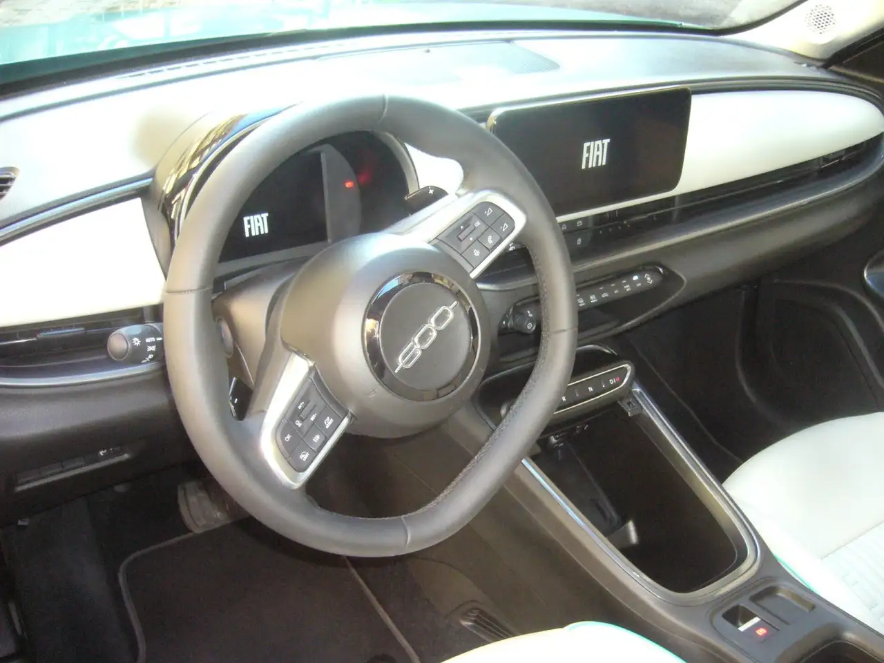 Fiat 600 Hybrid DCT6 MHEV La Prima Aziendale Stellantis, миниатюра 14