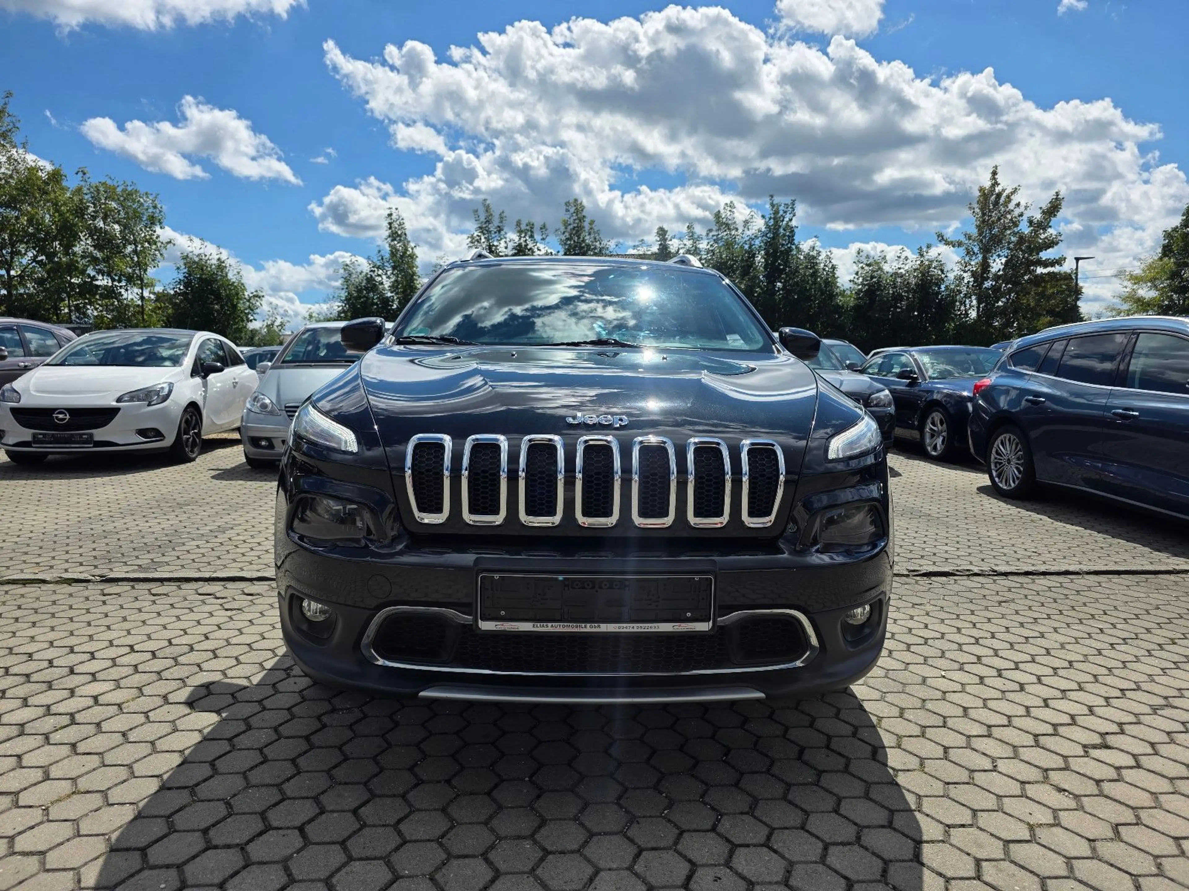 Jeep Cherokee Limited 4WD — photo 10
