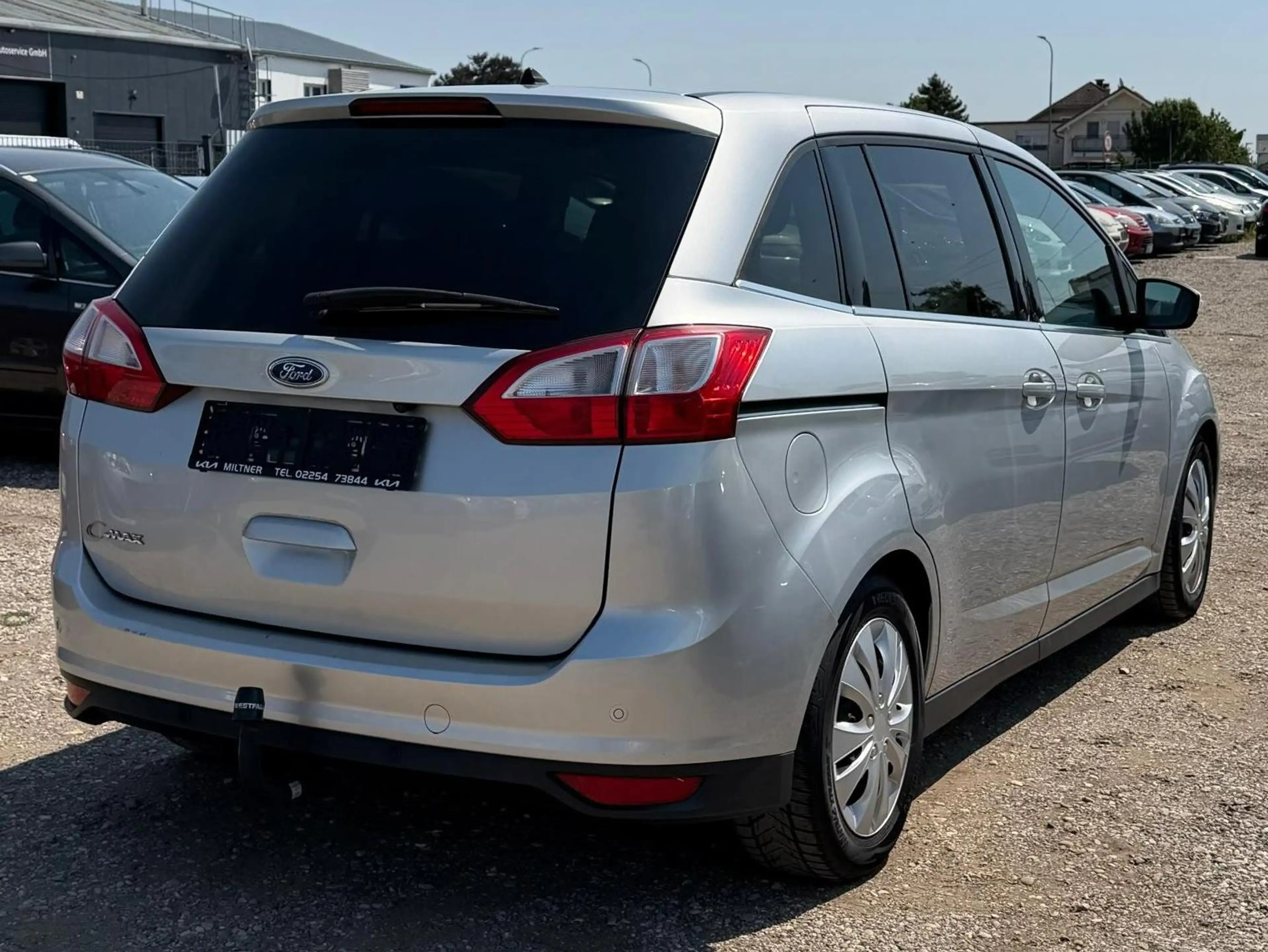 Ford Grand C-Max Titanium — photo 3