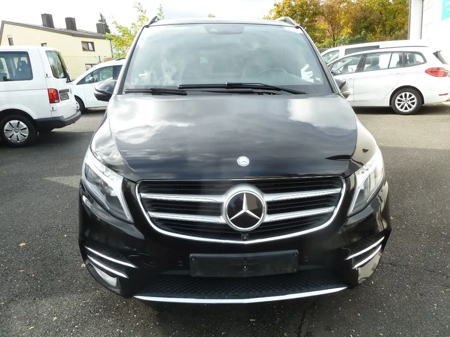 Mercedes-Benz V 250 CDI 4MATIC AVANTG./EDITION/AMG Line, lang Schwarz - 2