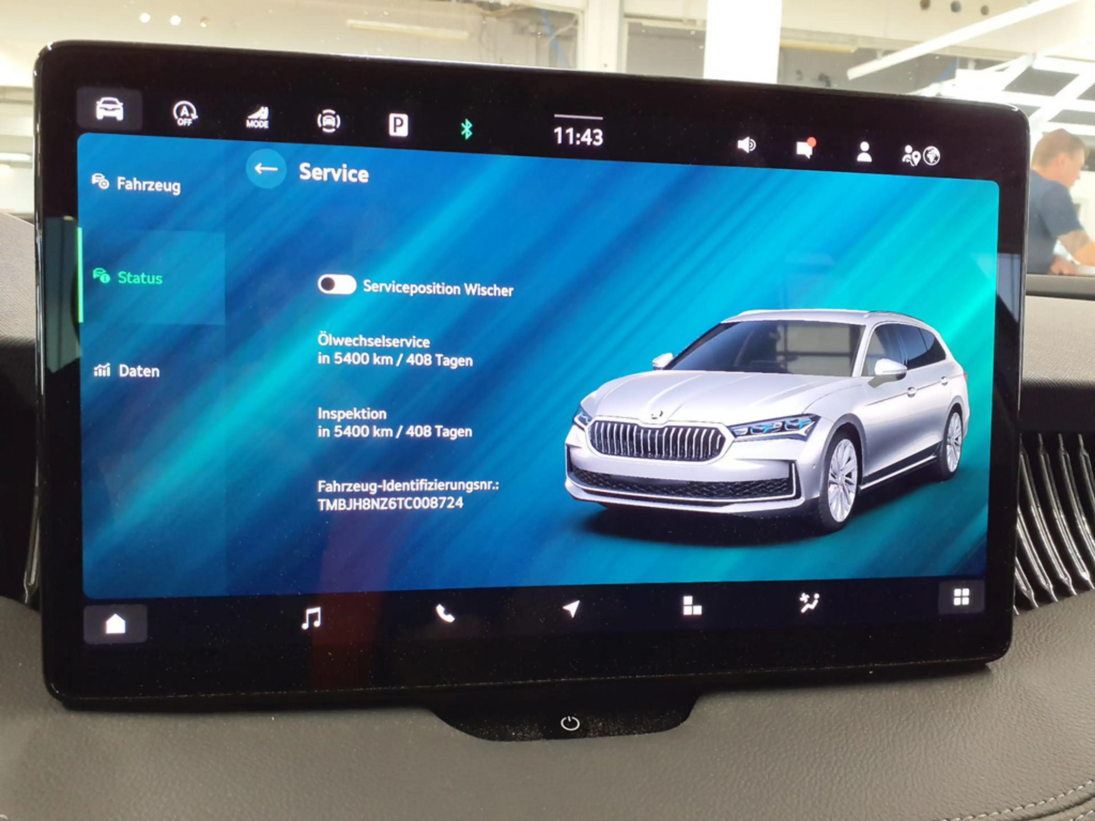 Skoda Superb Combi 2.0 TDI L&K MATRIX-LED AHK PANO — photo 5