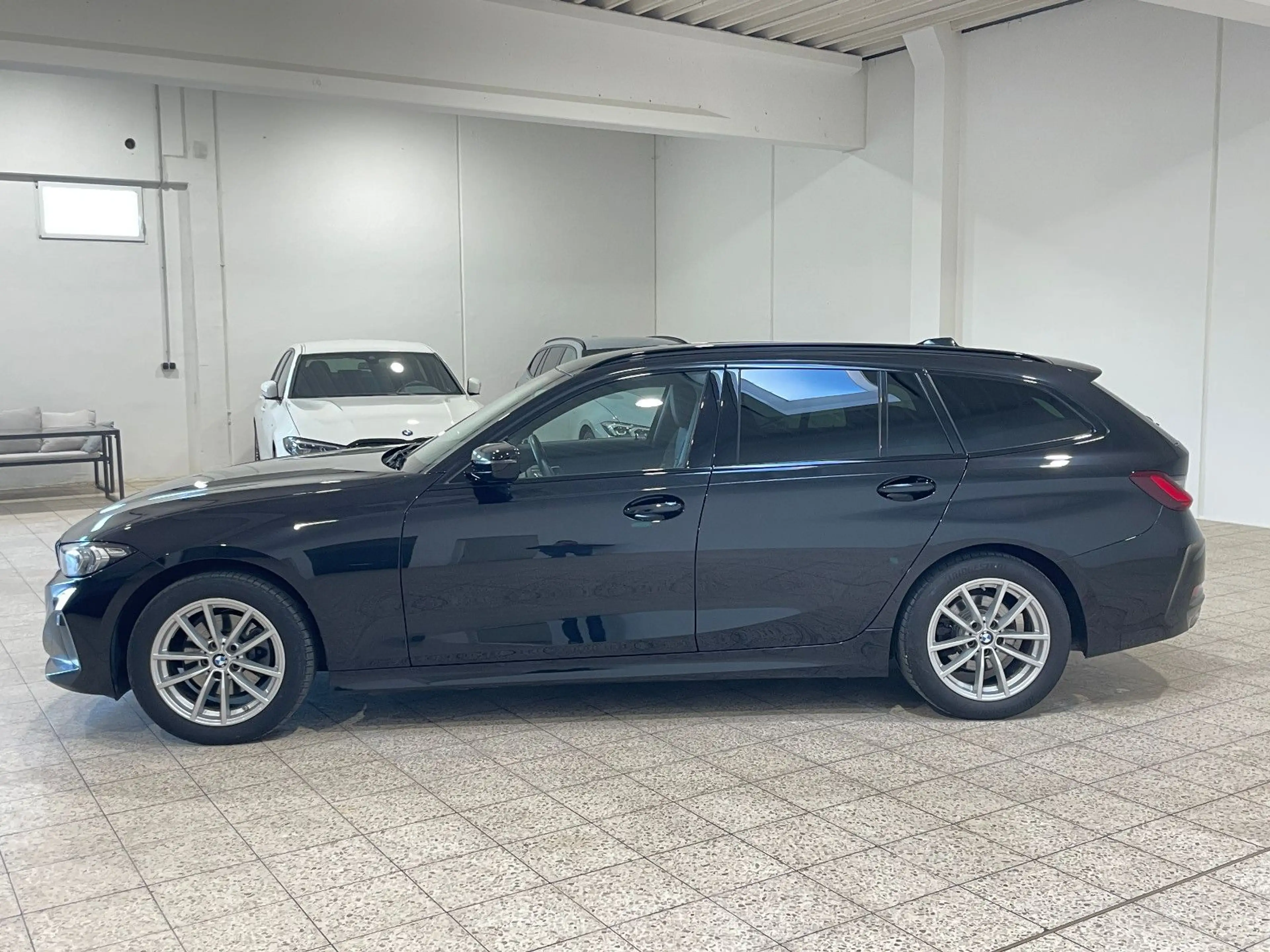 BMW 320 d Touring FACELIFT*Sport Sitze*ACC*LED*M — photo 7