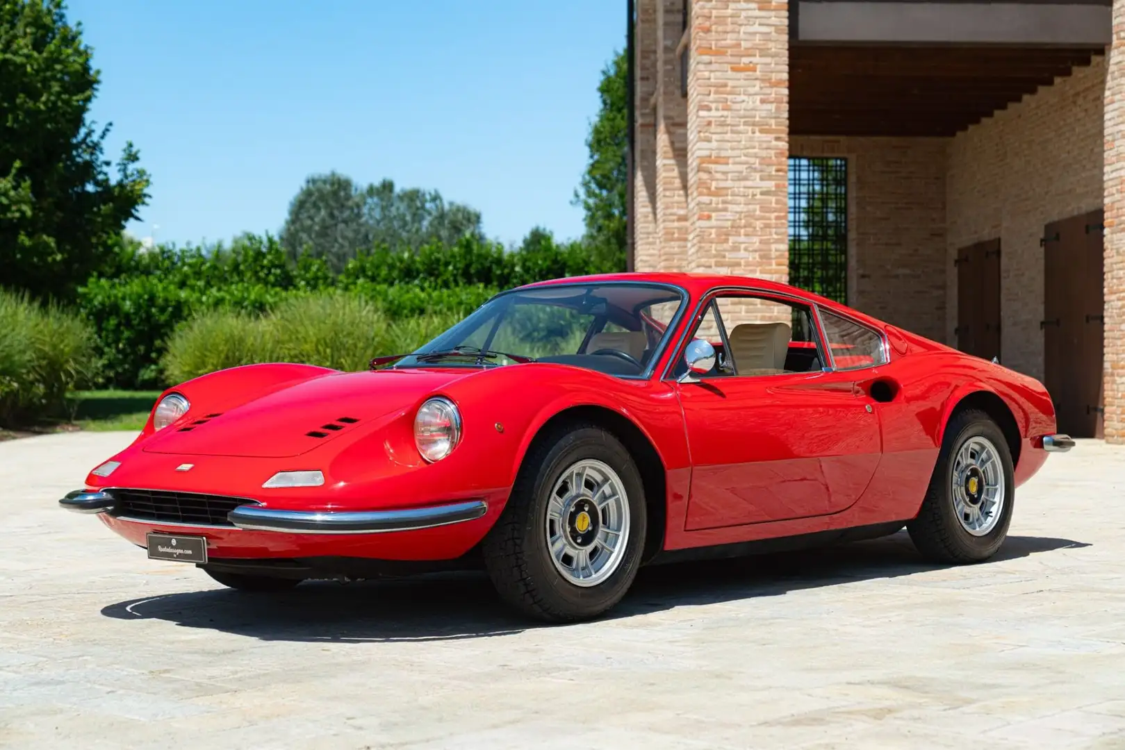 Ferrari 246 GT Rosso - 1