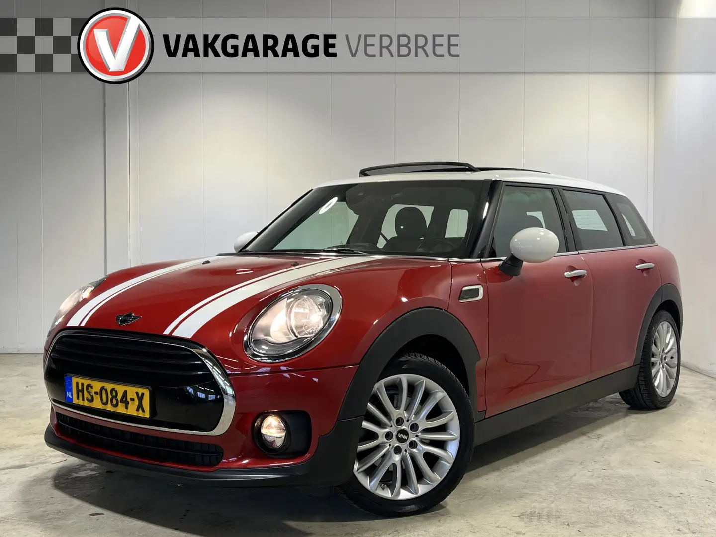 MINI Cooper Clubman Mini 1.5 | Navigatie | LM Velgen 17" | Cruise Cont Rouge - 1