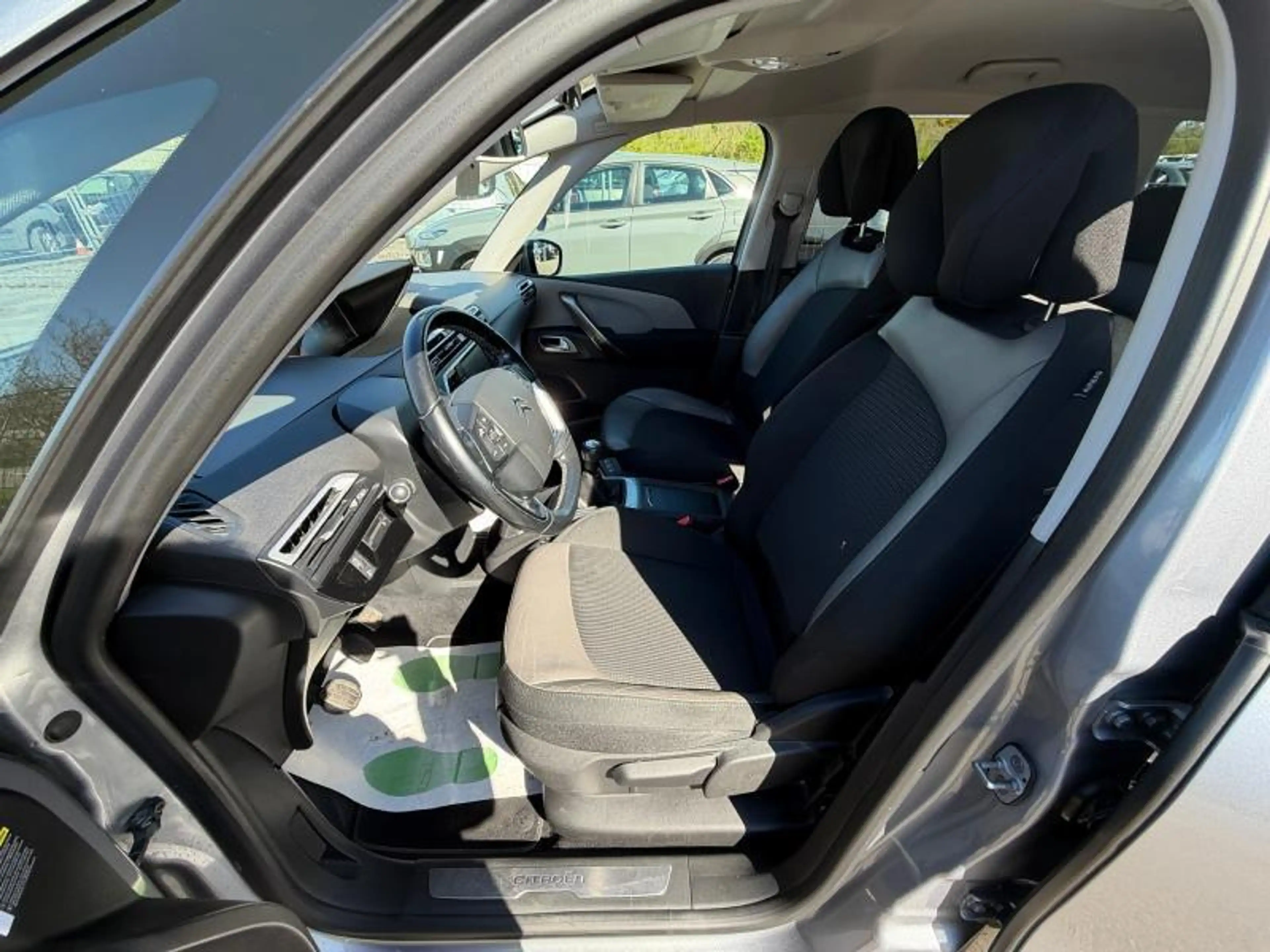 Citroen Grand C4 SpaceTourer 1.2 130cv gris 08/18 Airco GPS Camera Cruise — photo 7