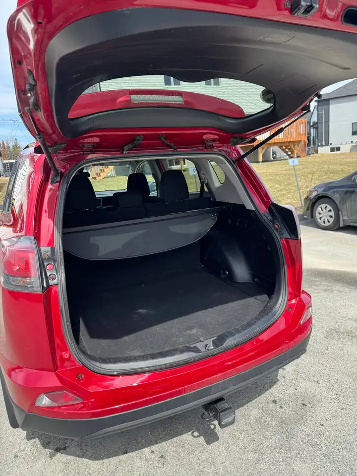 Toyota RAV 4 снимка Toyota RAV 4