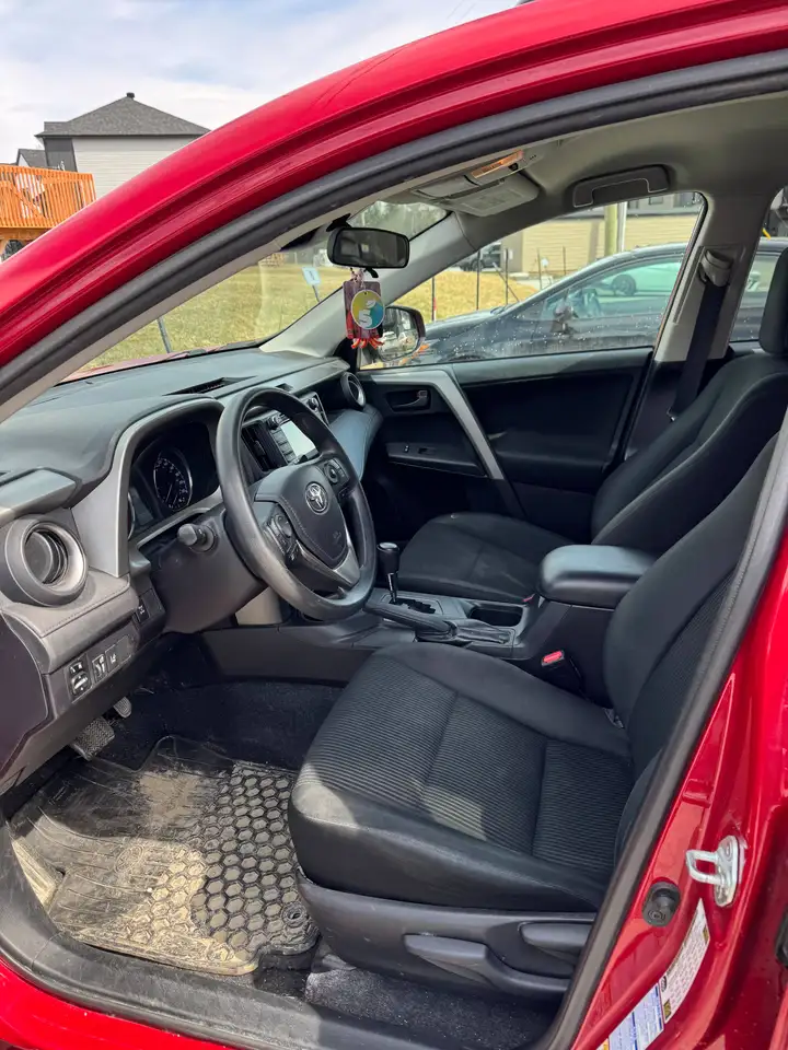 Toyota RAV 4 снимка Toyota RAV 4