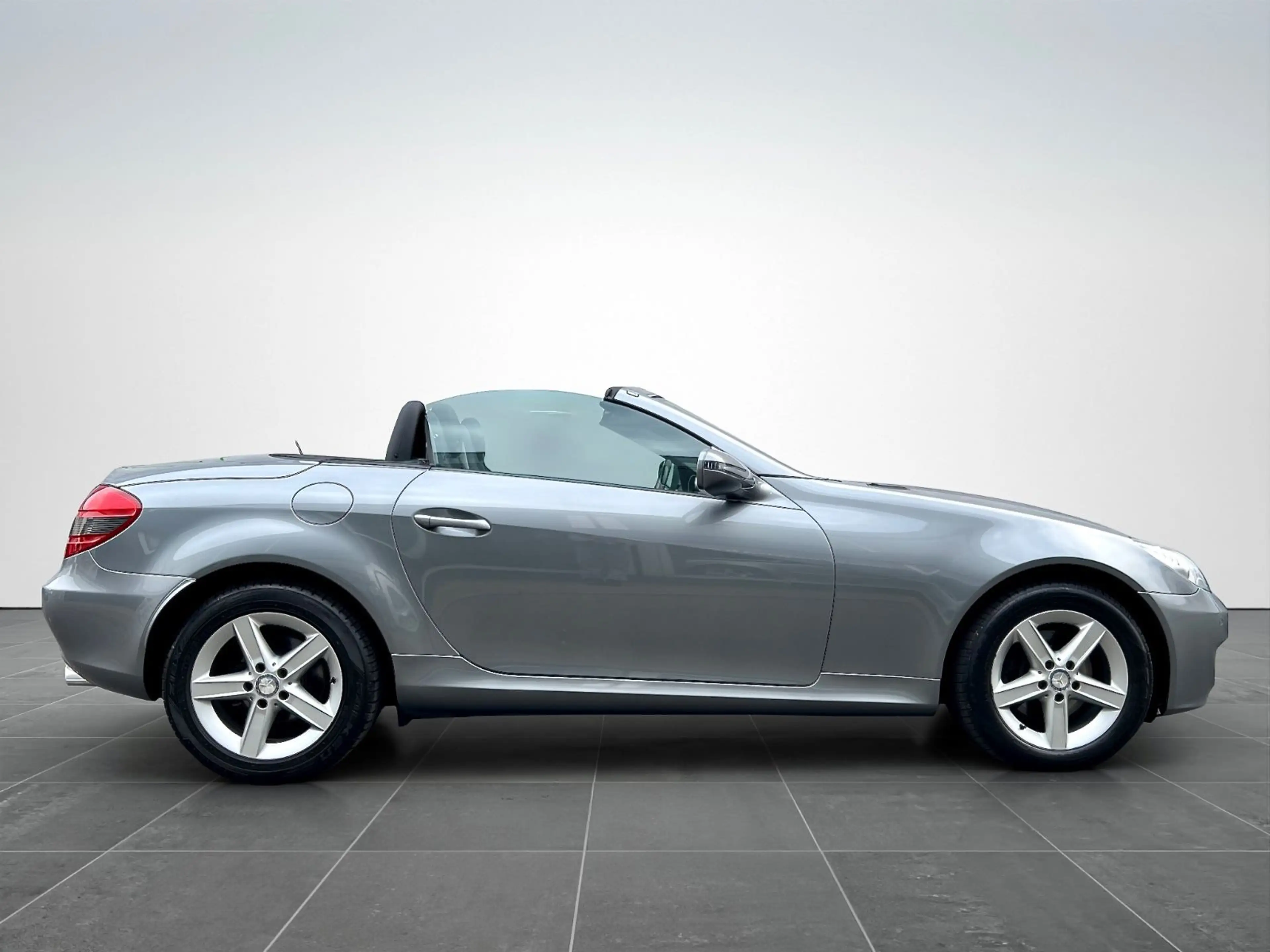 Mercedes-Benz SLK 300 7G-TRONIC*XENON*AIRSCARF*COMAND* — photo 13