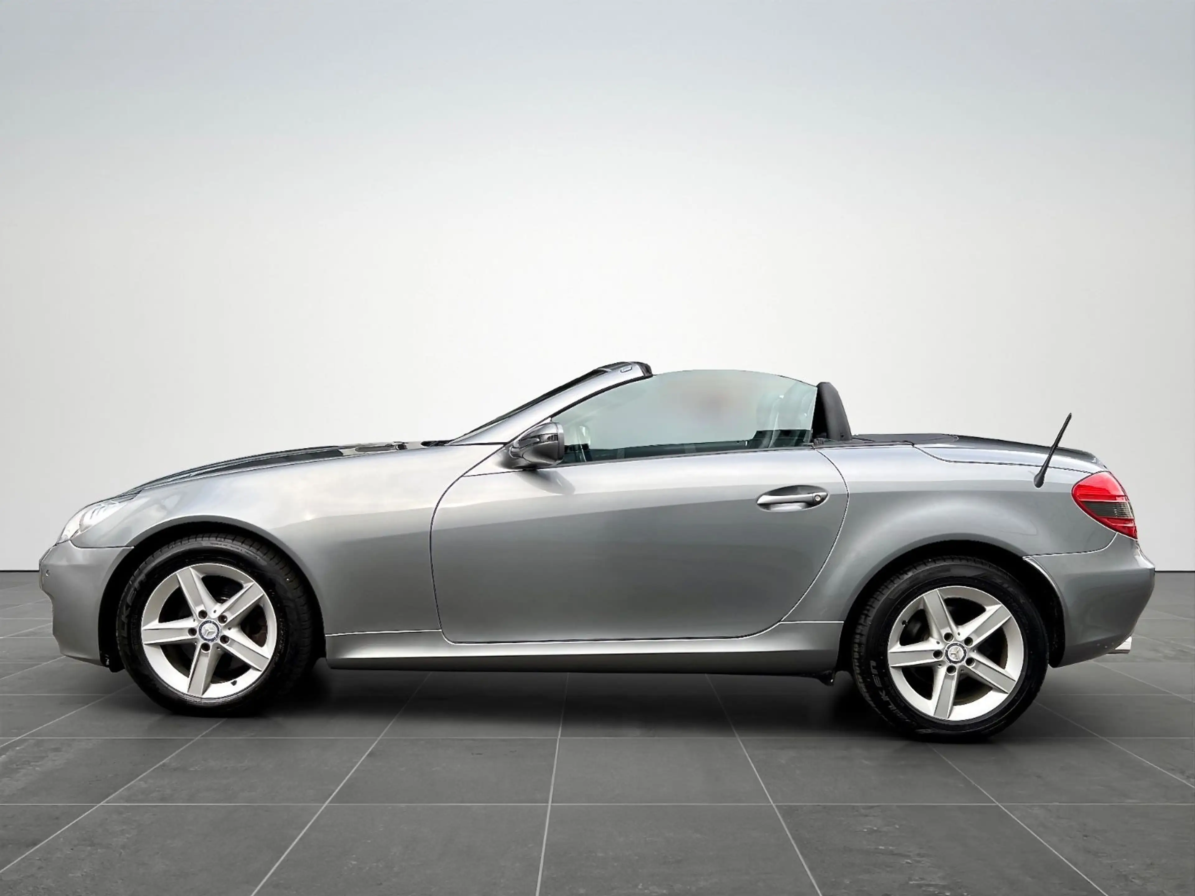 Mercedes-Benz SLK 300 7G-TRONIC*XENON*AIRSCARF*COMAND* — photo 14