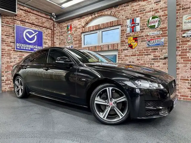 Jaguar XF XF 35t 3.0 V6 Compresseur 340cv Auto AWD R-Sport