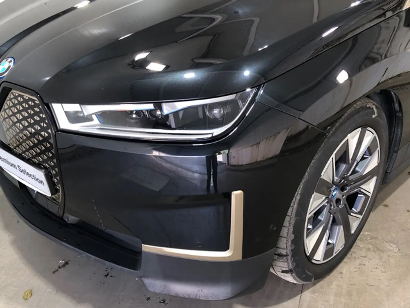 BMW iX xDrive 40 Negro - 2
