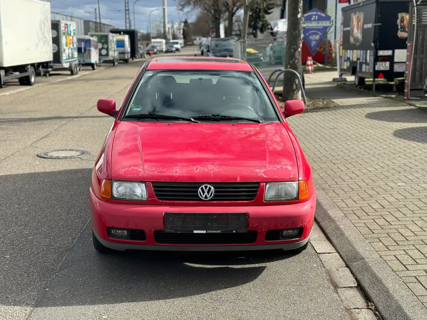 Volkswagen Polo Variant 60 Rouge - 2