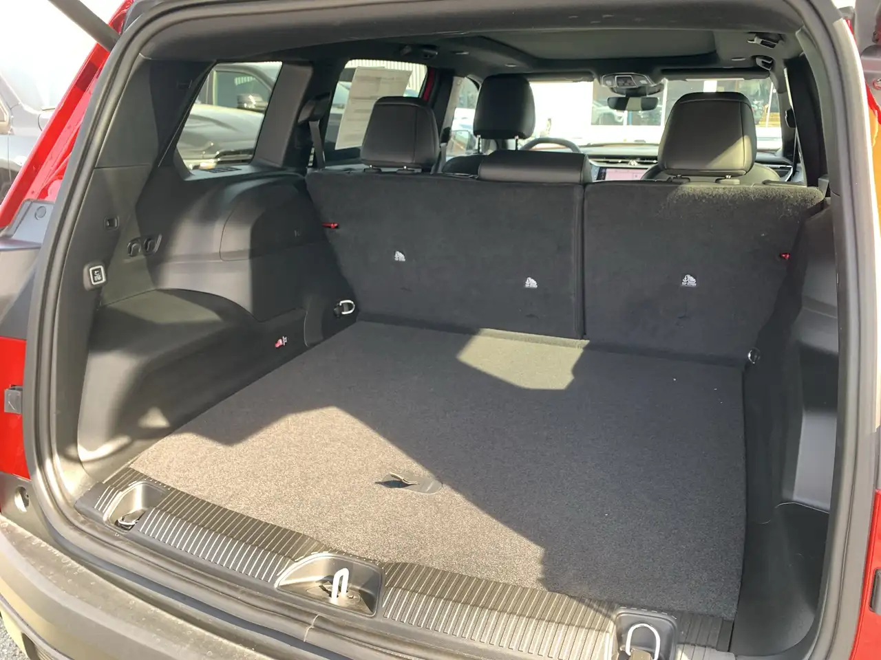 Jeep Cherokee снимка Jeep Cherokee