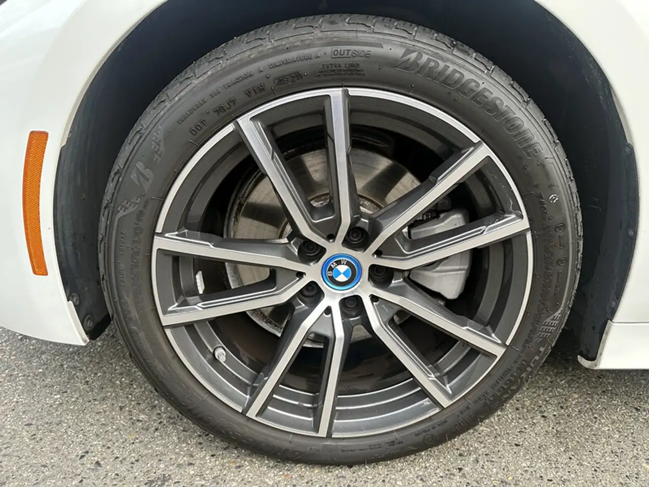 BMW 3 Series снимка BMW 3 Series