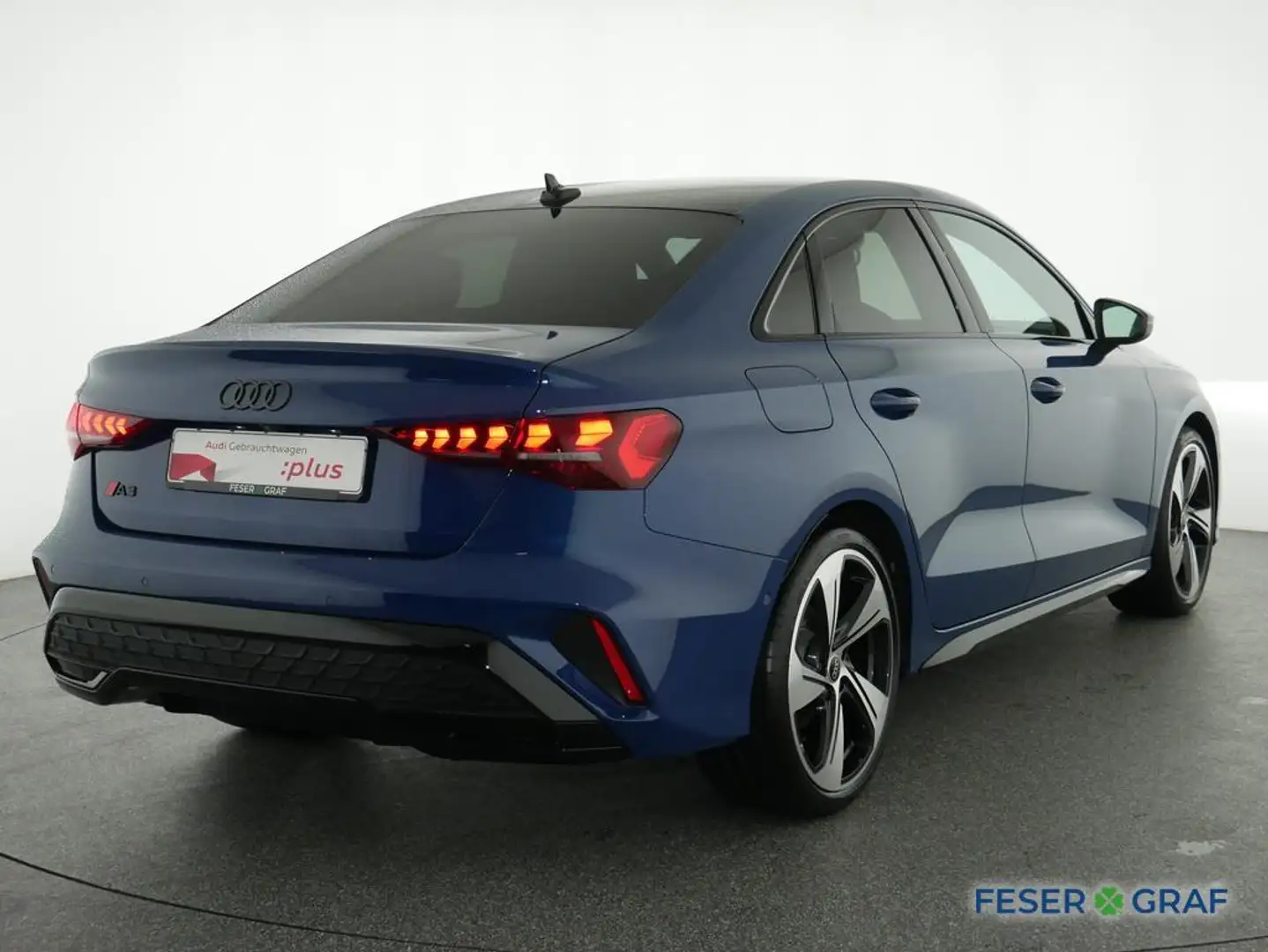 Audi A3 Lim 35 TFSI S tronic S Line Int Leder,Matrix,Navi, Blau - 2