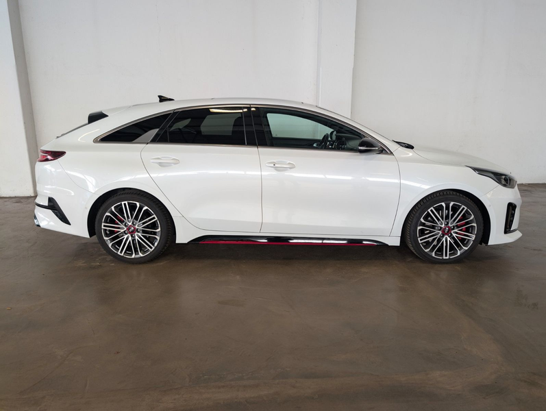 Kia ProCeed / pro_cee'd 1.6 T-GDi GT — photo 7