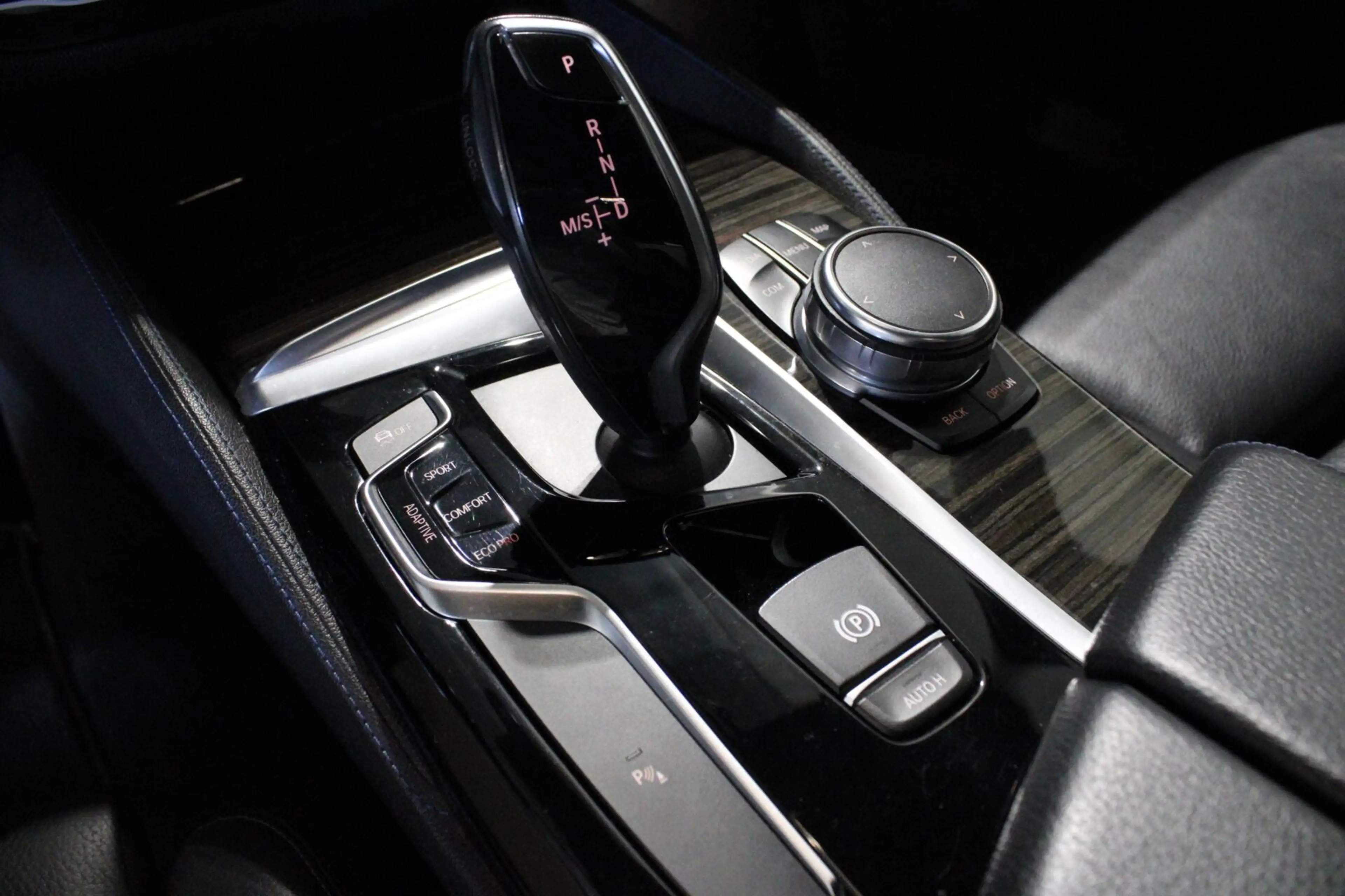 BMW M550 5-serie M550i xDrive High Executive | LEDER | CAME — photo 23