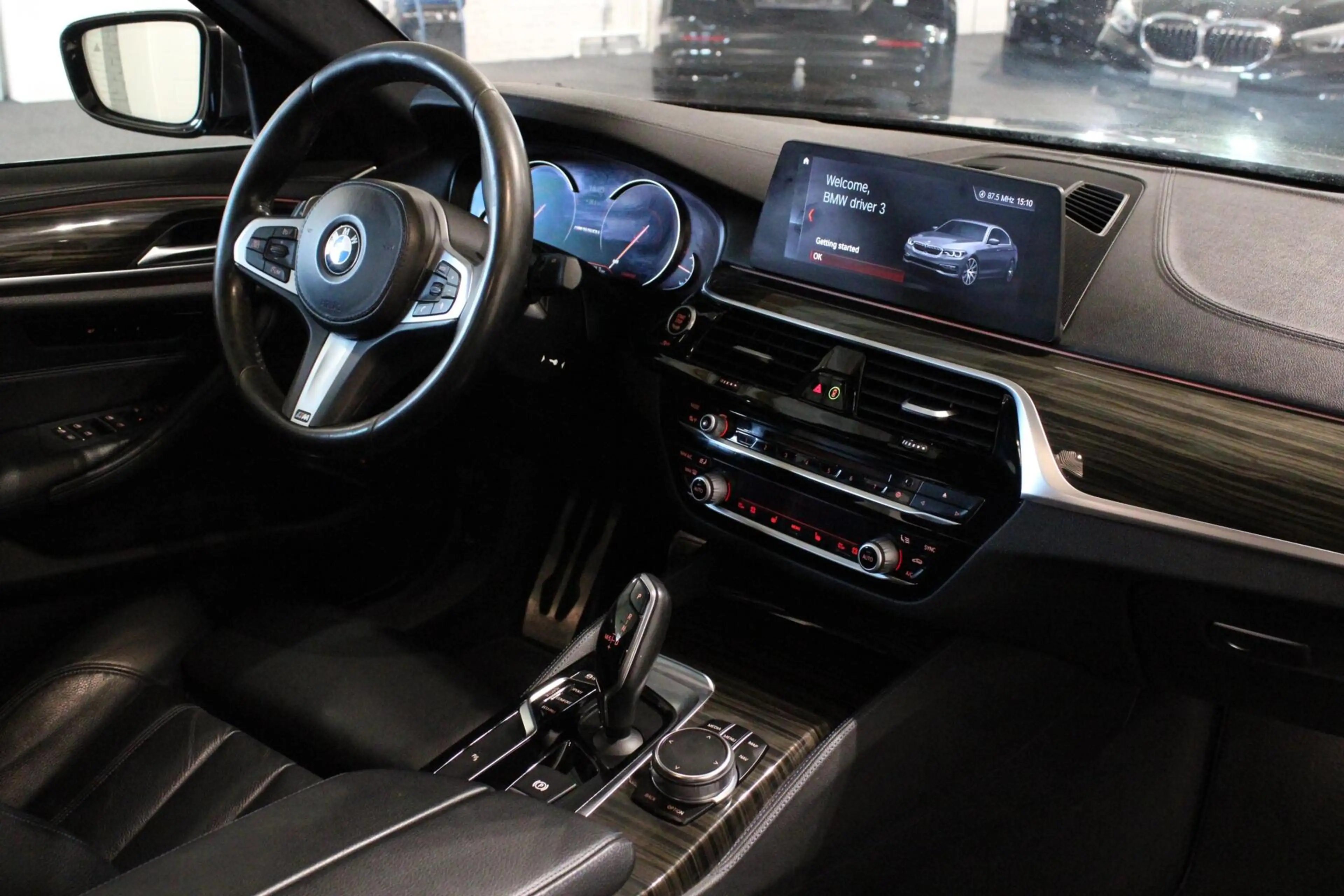 BMW M550 5-serie M550i xDrive High Executive | LEDER | CAME — photo 2