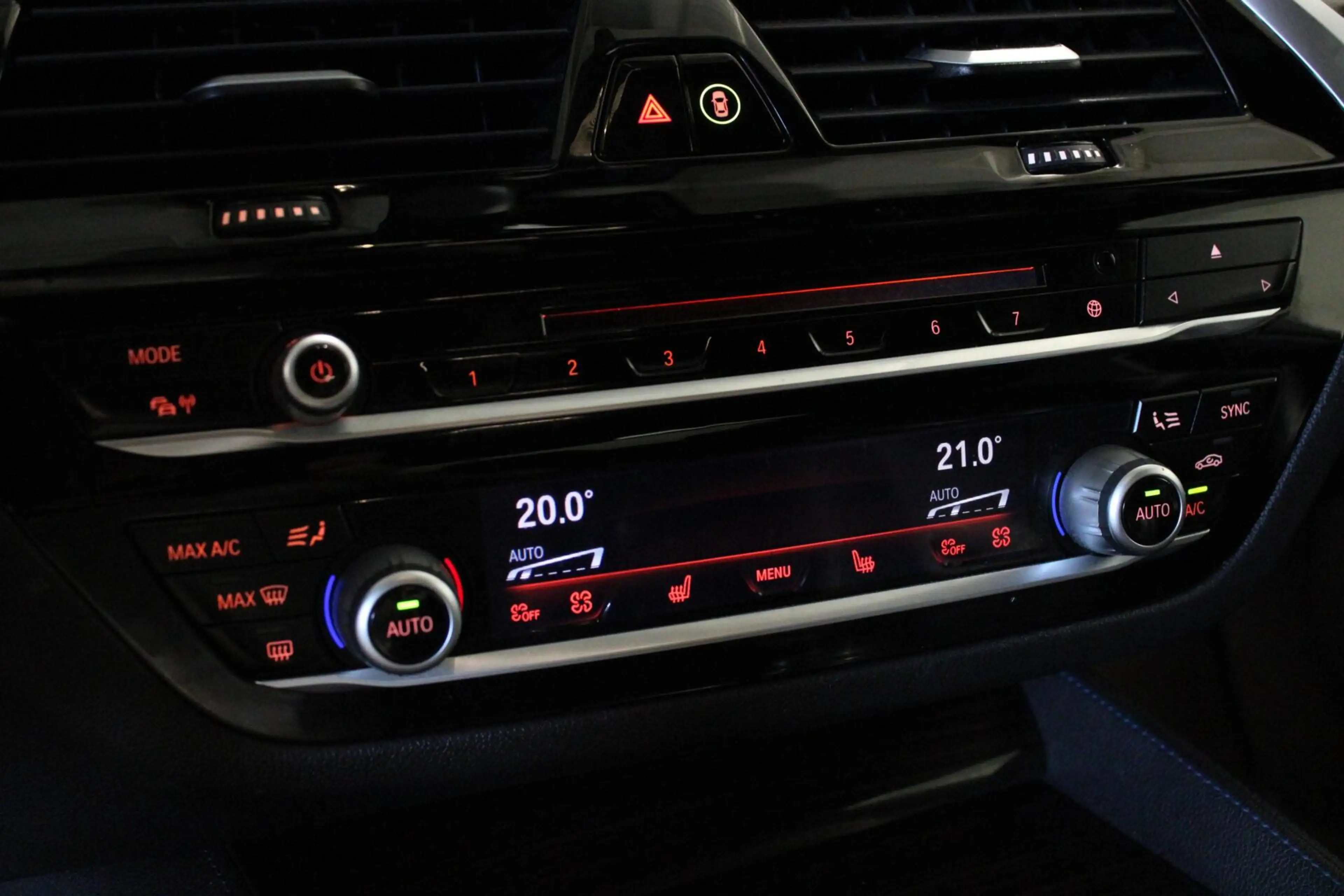 BMW M550 5-serie M550i xDrive High Executive | LEDER | CAME — photo 22