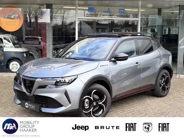 Alfa Romeo Junior 1.2 Turbo Hybrid Ibrida Speciale