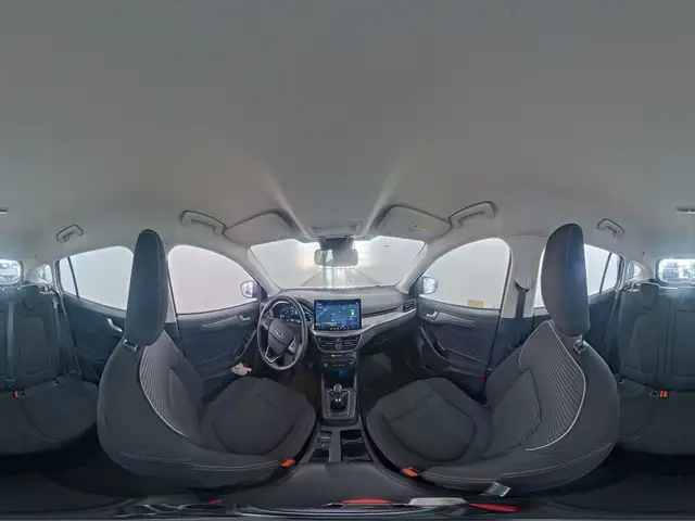 Ford Focus view 13
