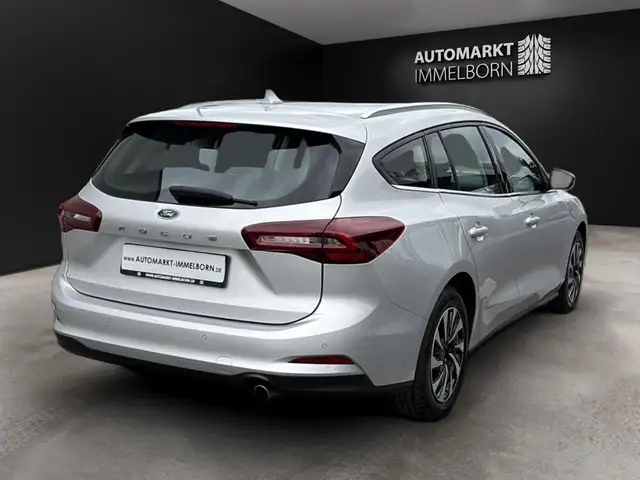 Ford Focus view 11