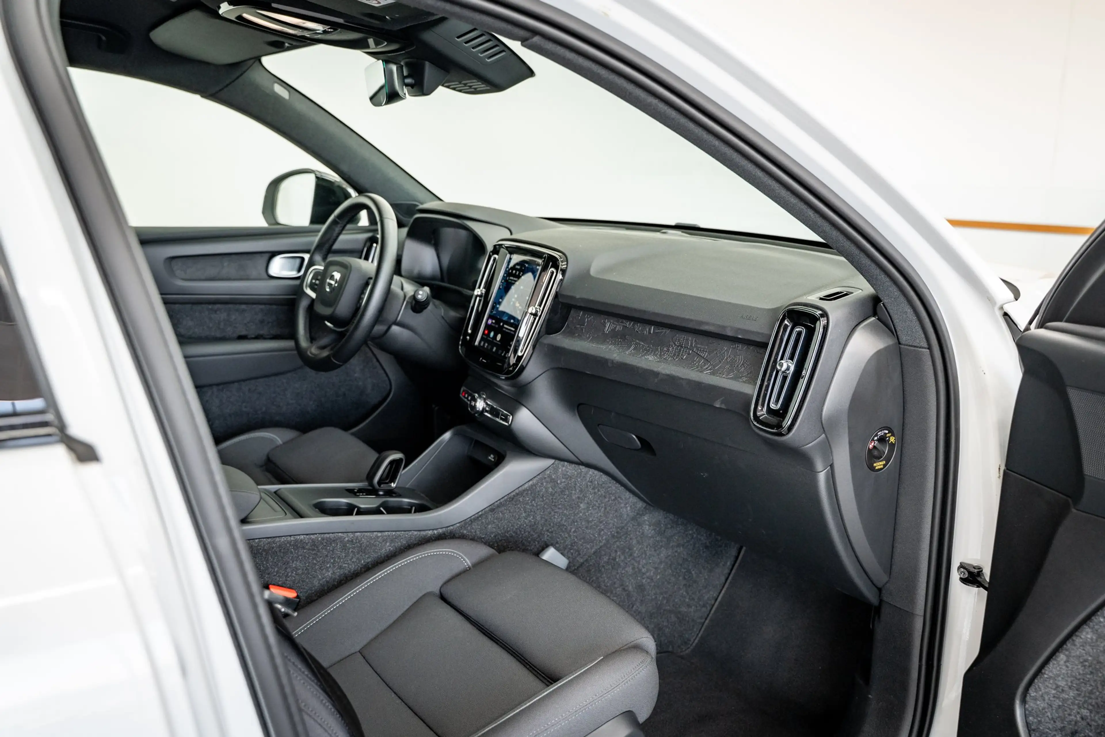 Volvo EX40 252PK Extended Range 82 kWh Plus | Trekhaak | Clim — photo 16