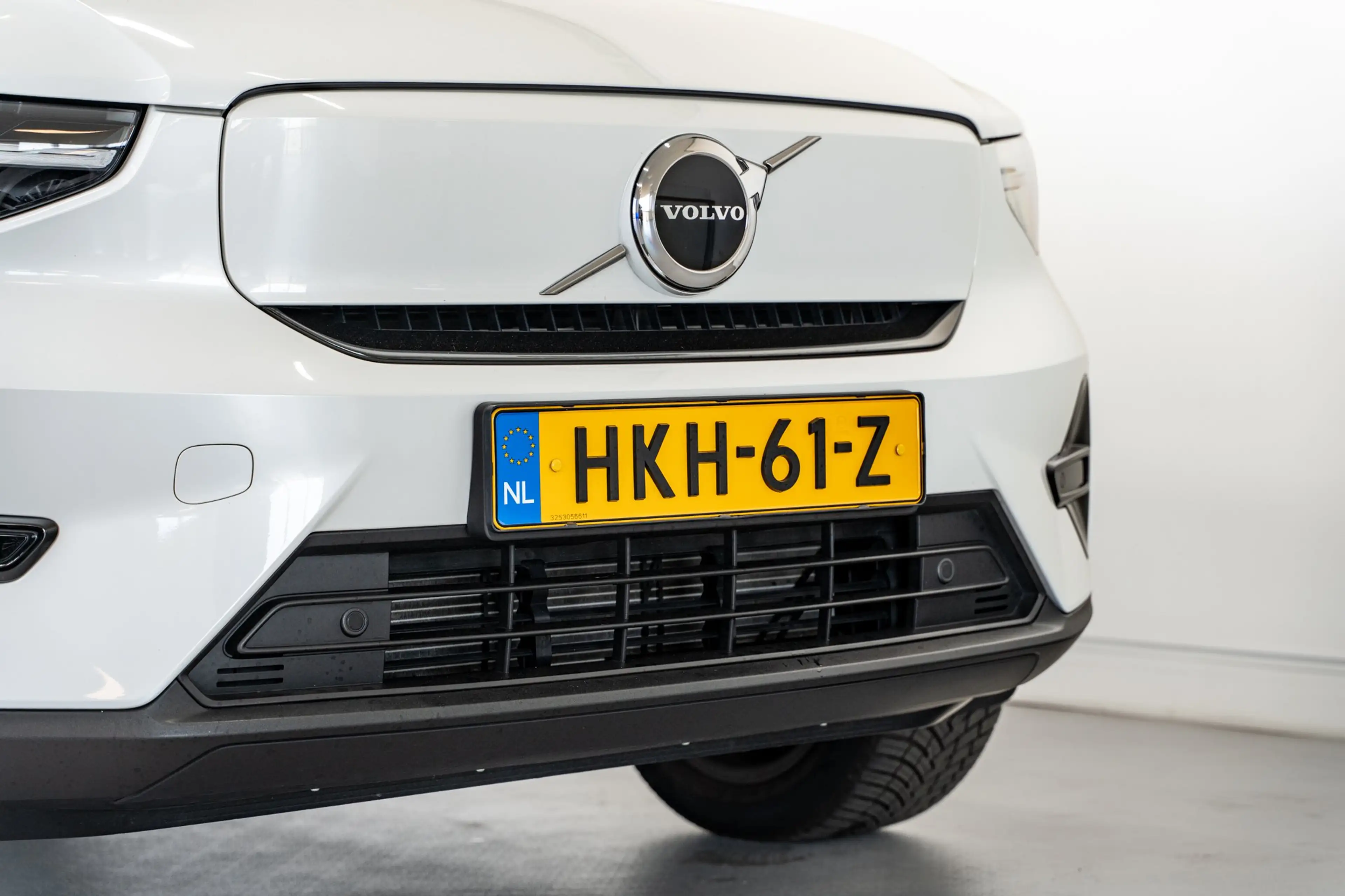 Volvo EX40 252PK Extended Range 82 kWh Plus | Trekhaak | Clim — photo 10