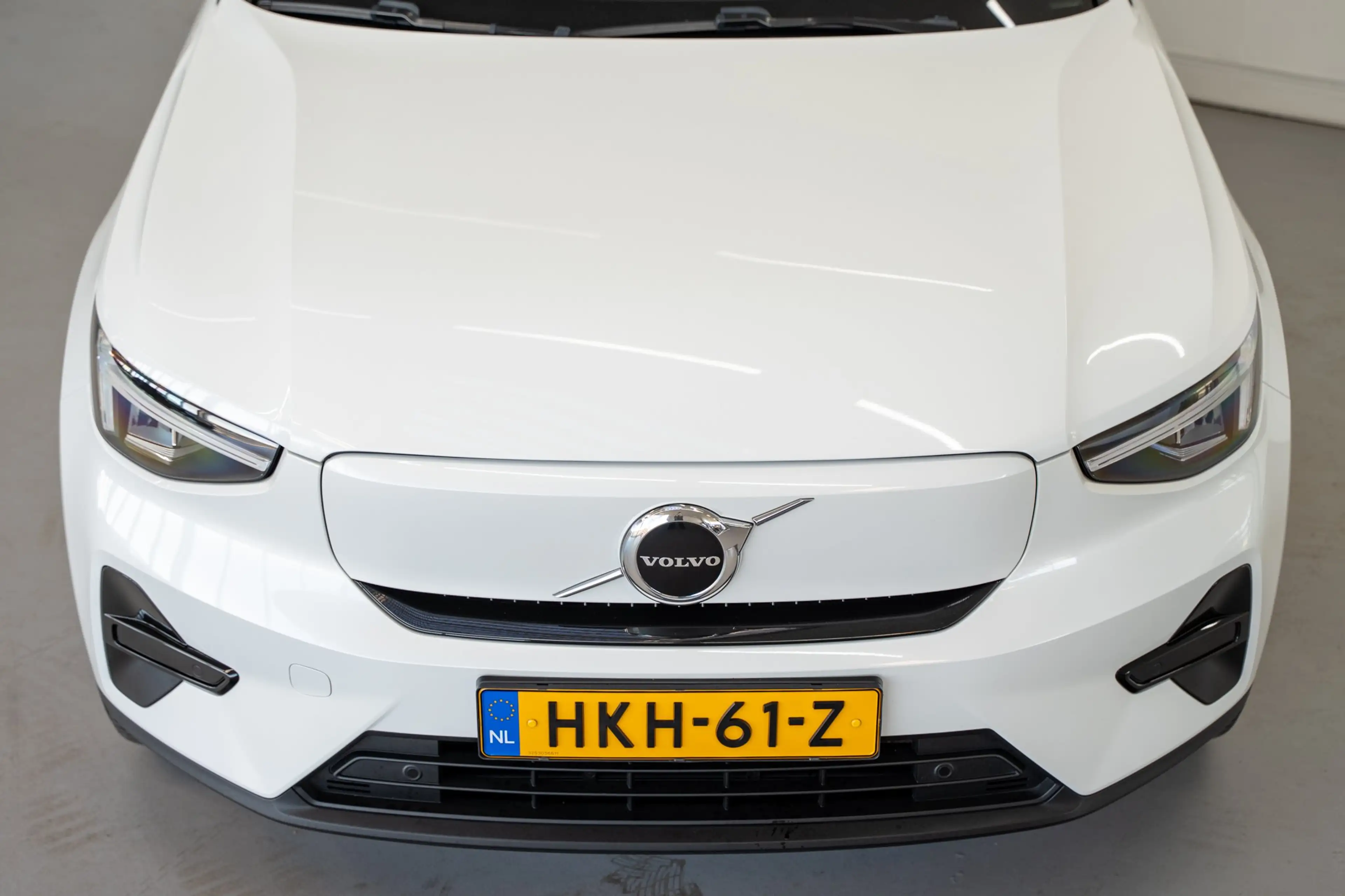 Volvo EX40 252PK Extended Range 82 kWh Plus | Trekhaak | Clim — photo 34