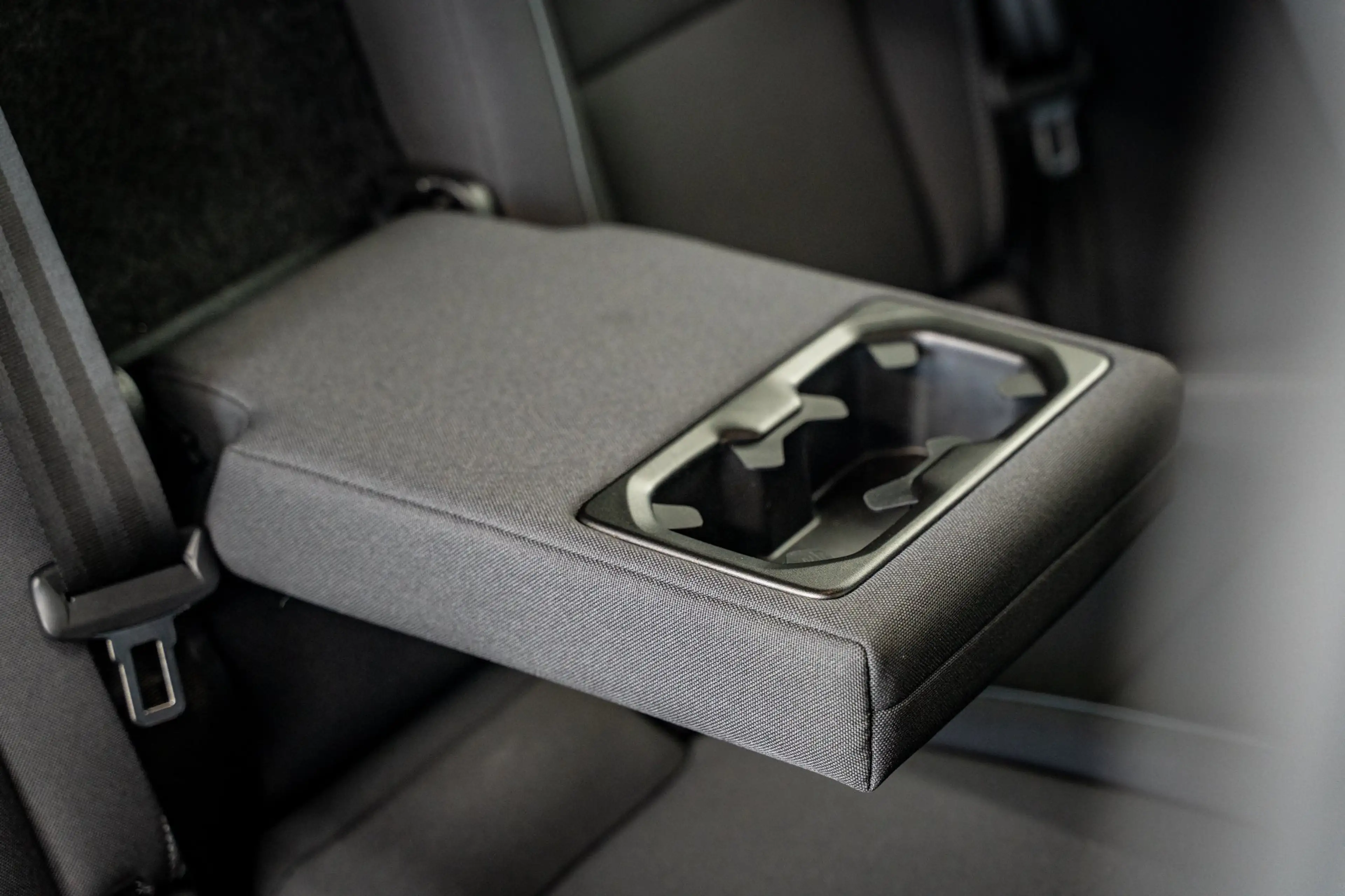 Volvo EX40 252PK Extended Range 82 kWh Plus | Trekhaak | Clim — photo 44