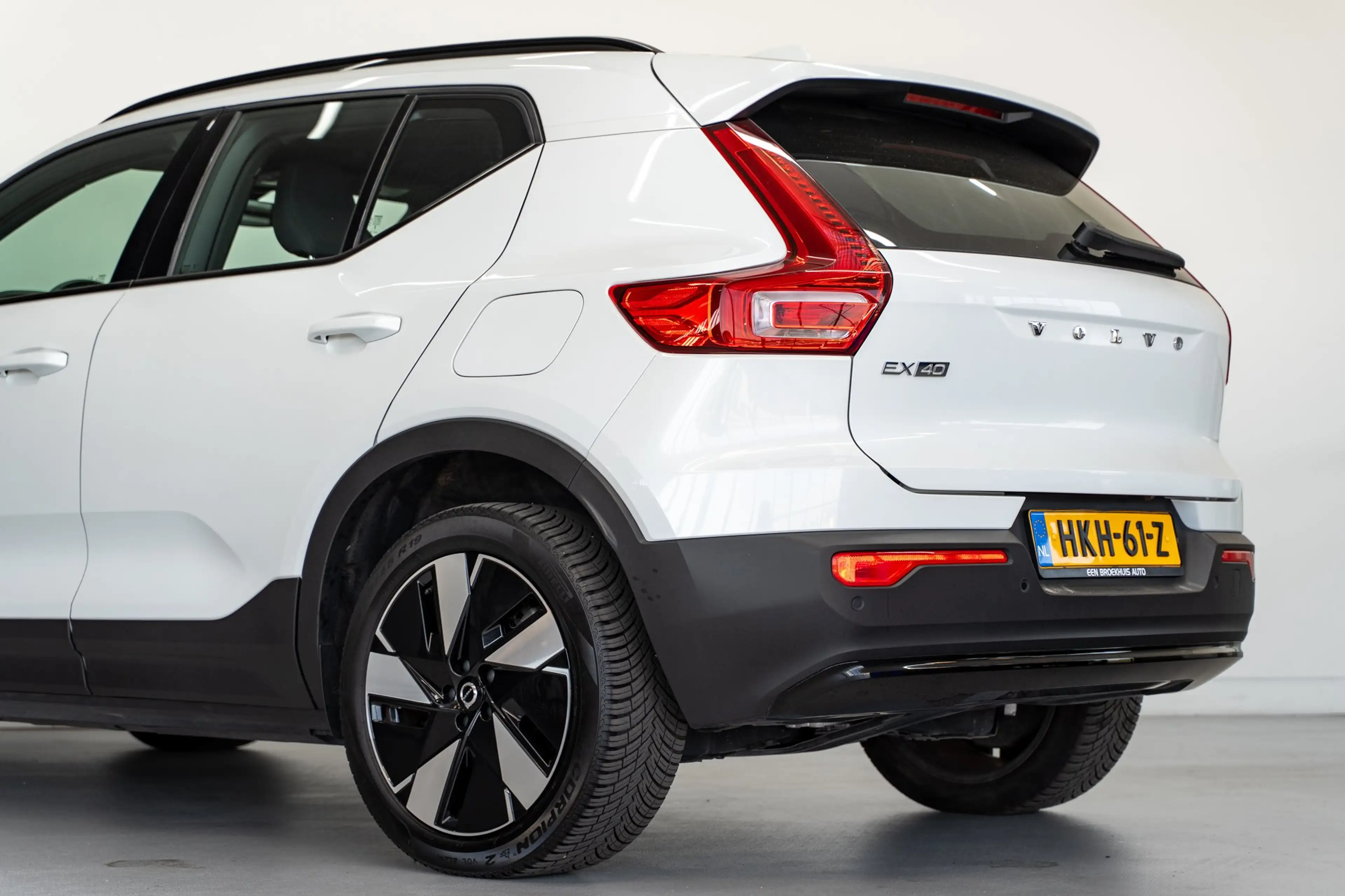 Volvo EX40 252PK Extended Range 82 kWh Plus | Trekhaak | Clim — photo 43