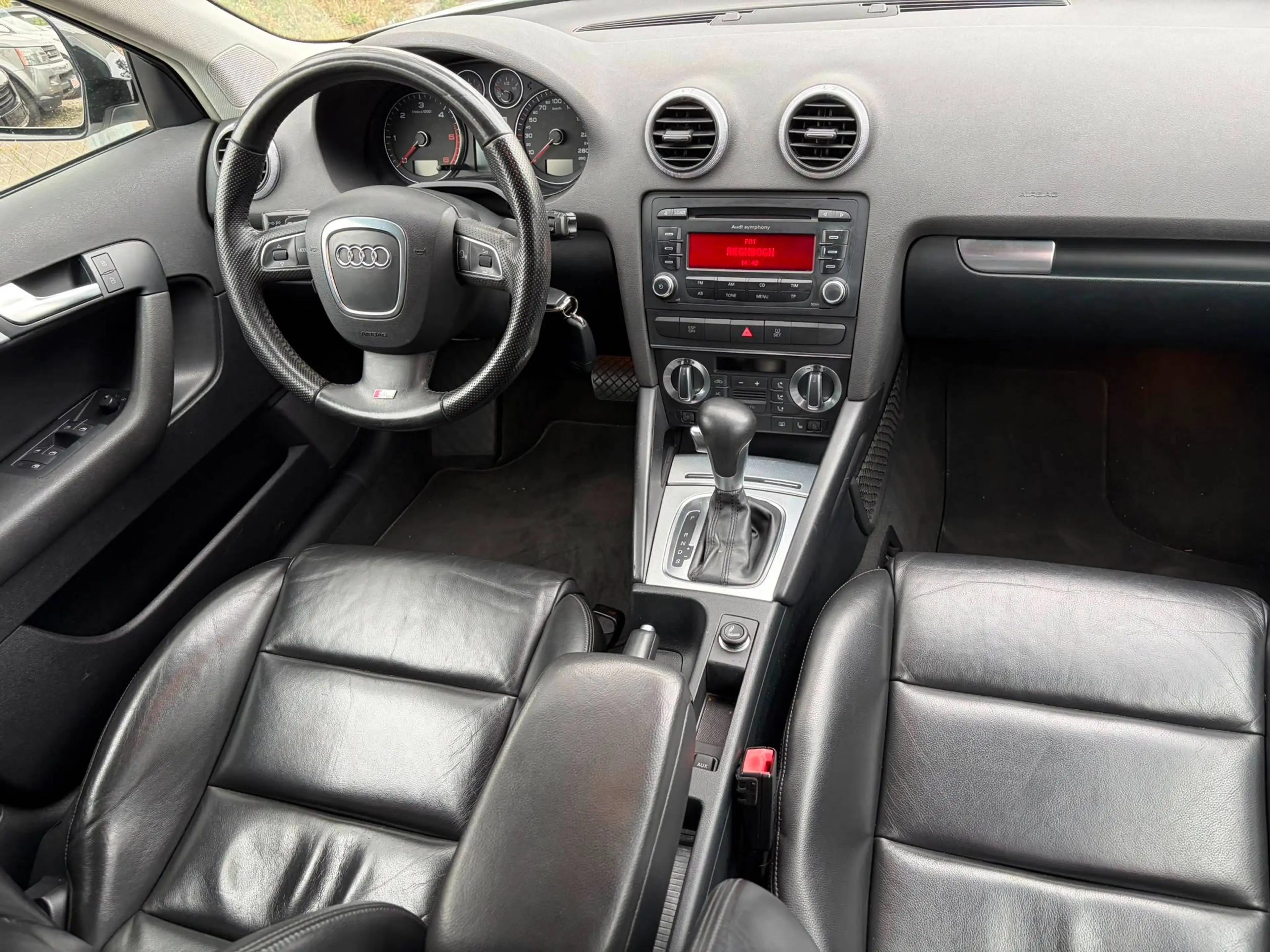 Audi A3 A3 Sportback Diesel 2.0 TDI Sportback DPF S line Sportpaket (plus) — photo 11