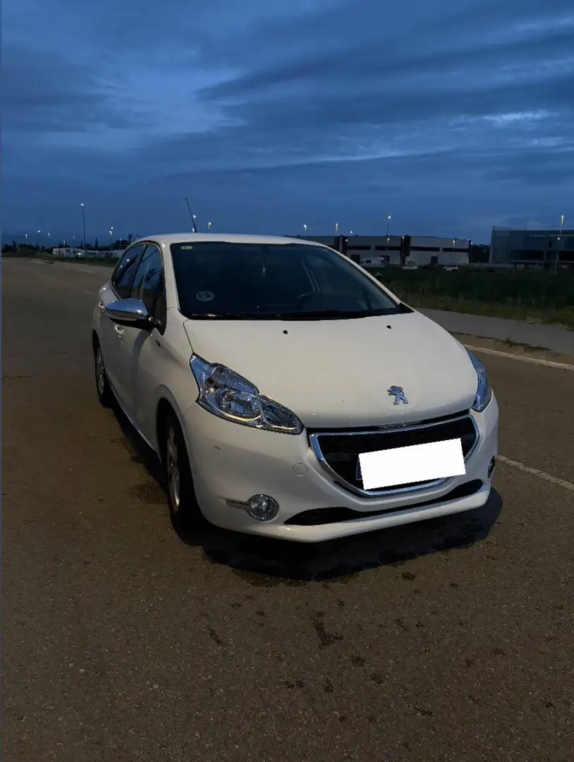 Peugeot 208 1.2 VTi Style - 1